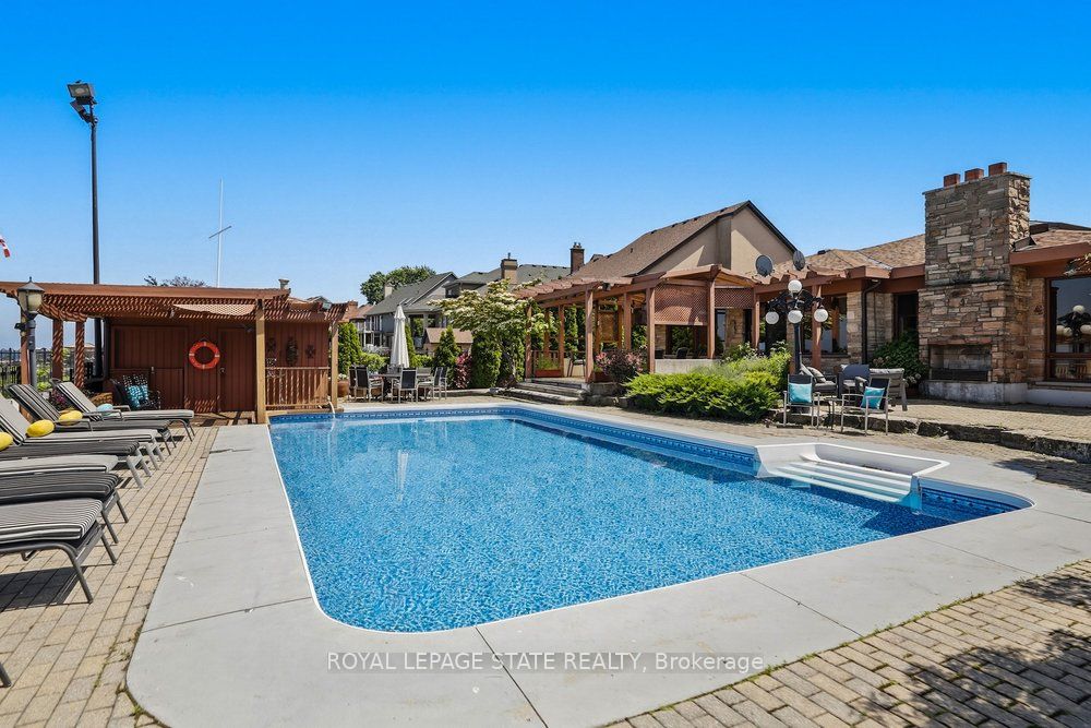 7 Lakegate Drive Property Photo 40