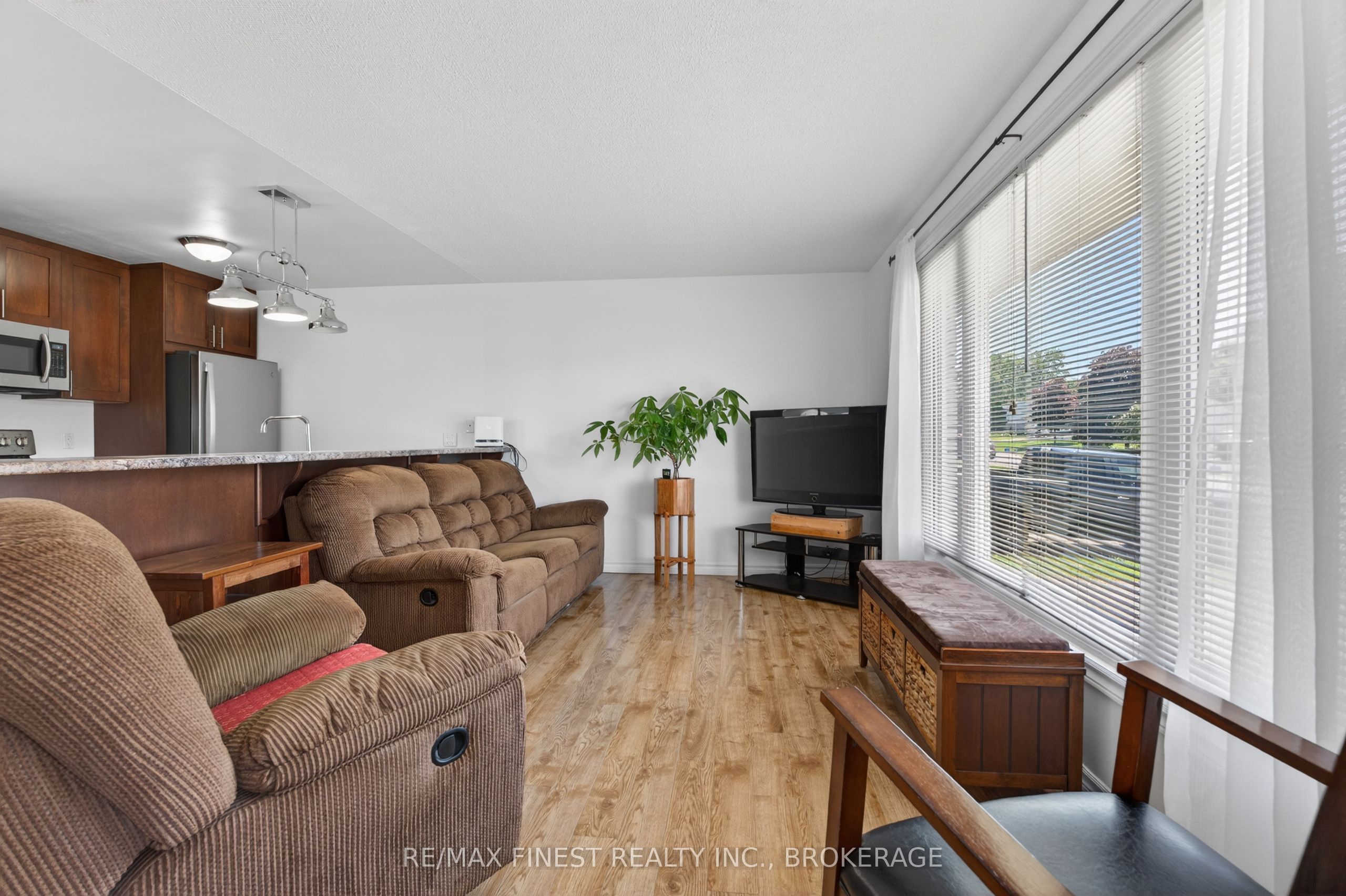 27 Asbury Road Property Photo 6