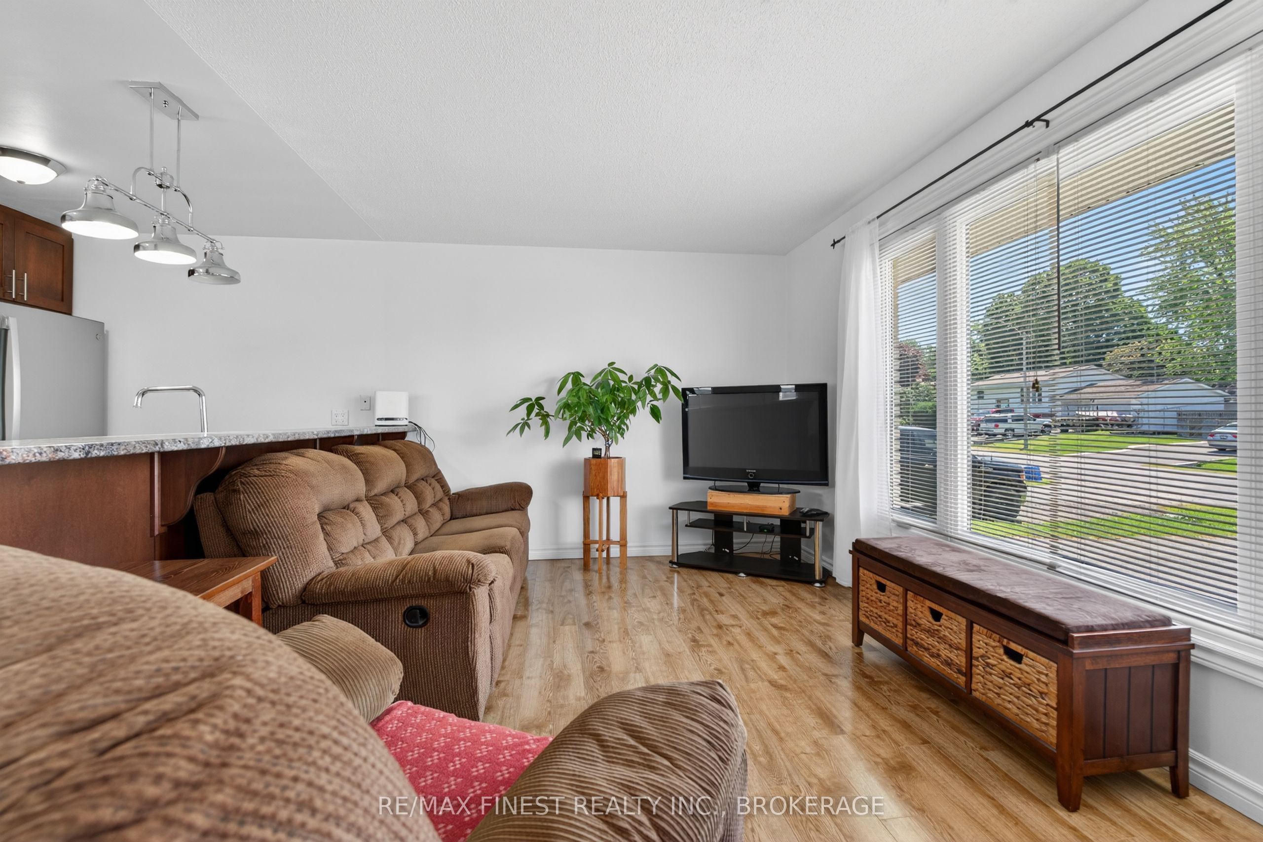 27 Asbury Road Property Photo 7