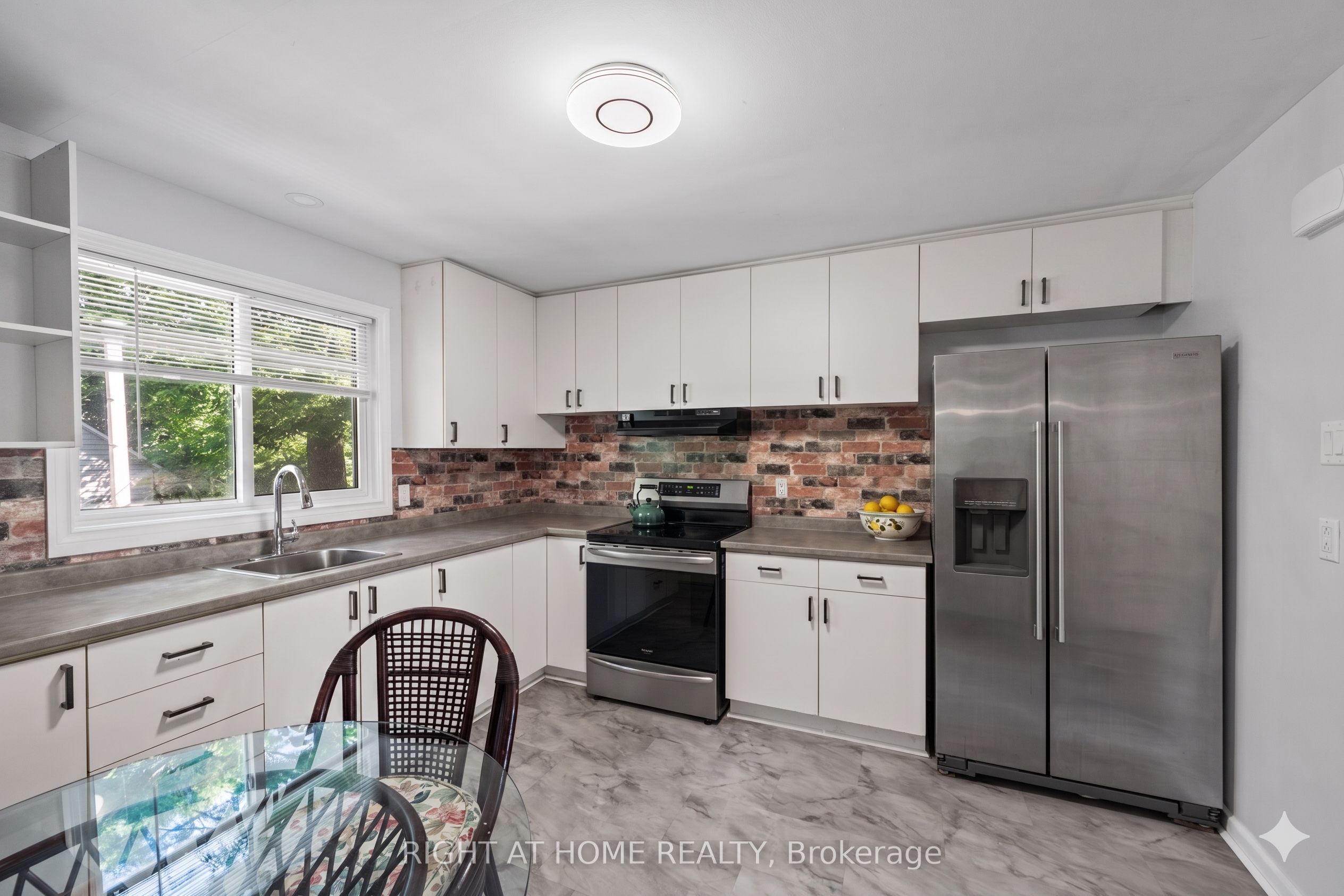 2709 Don Street Property Photo 9