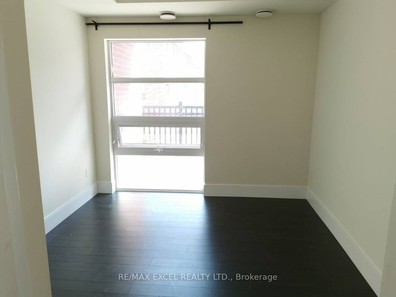 155 St Leger Street 107 Property Photo 4