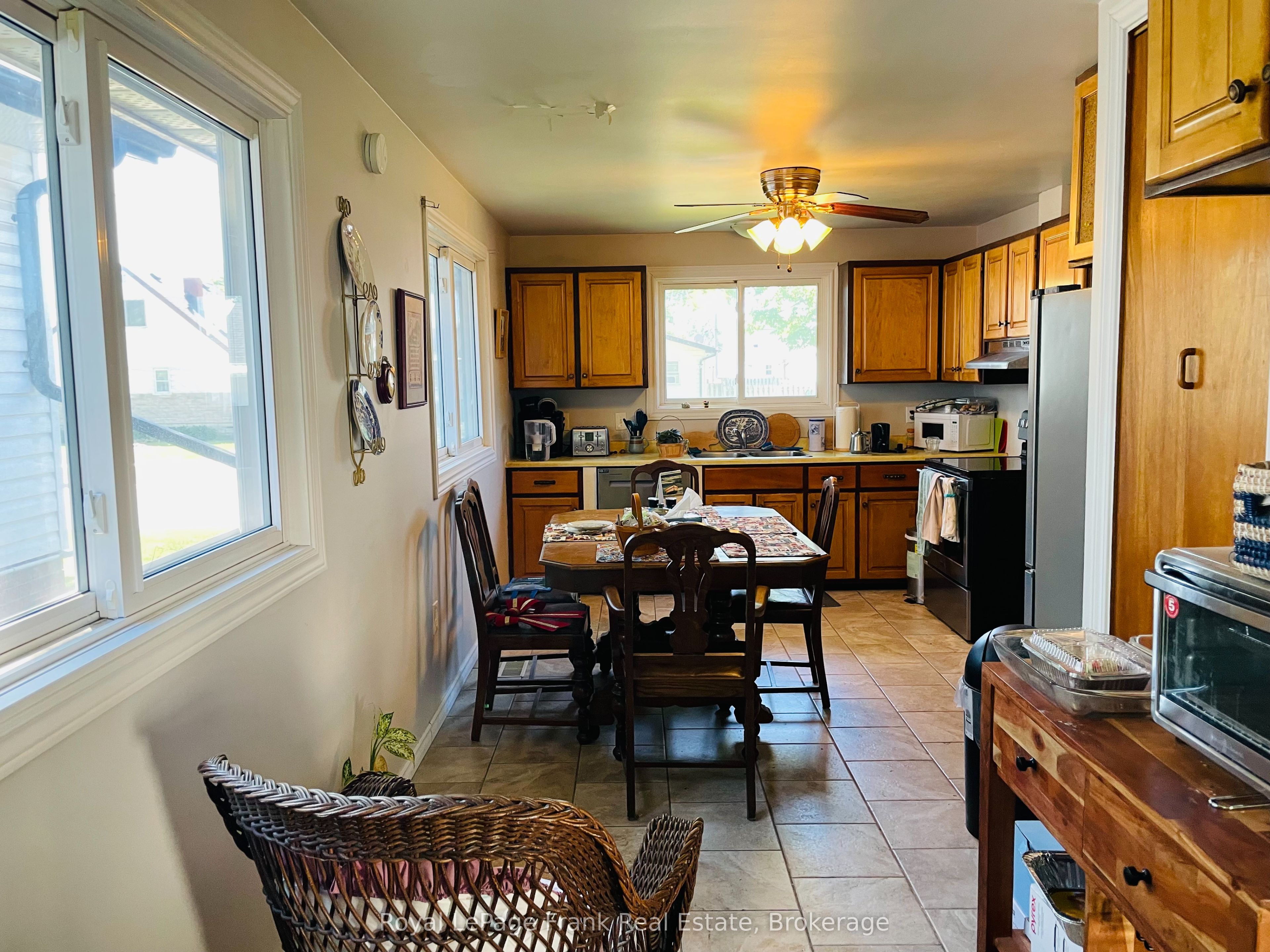 438 Rose Avenue Property Photo 5