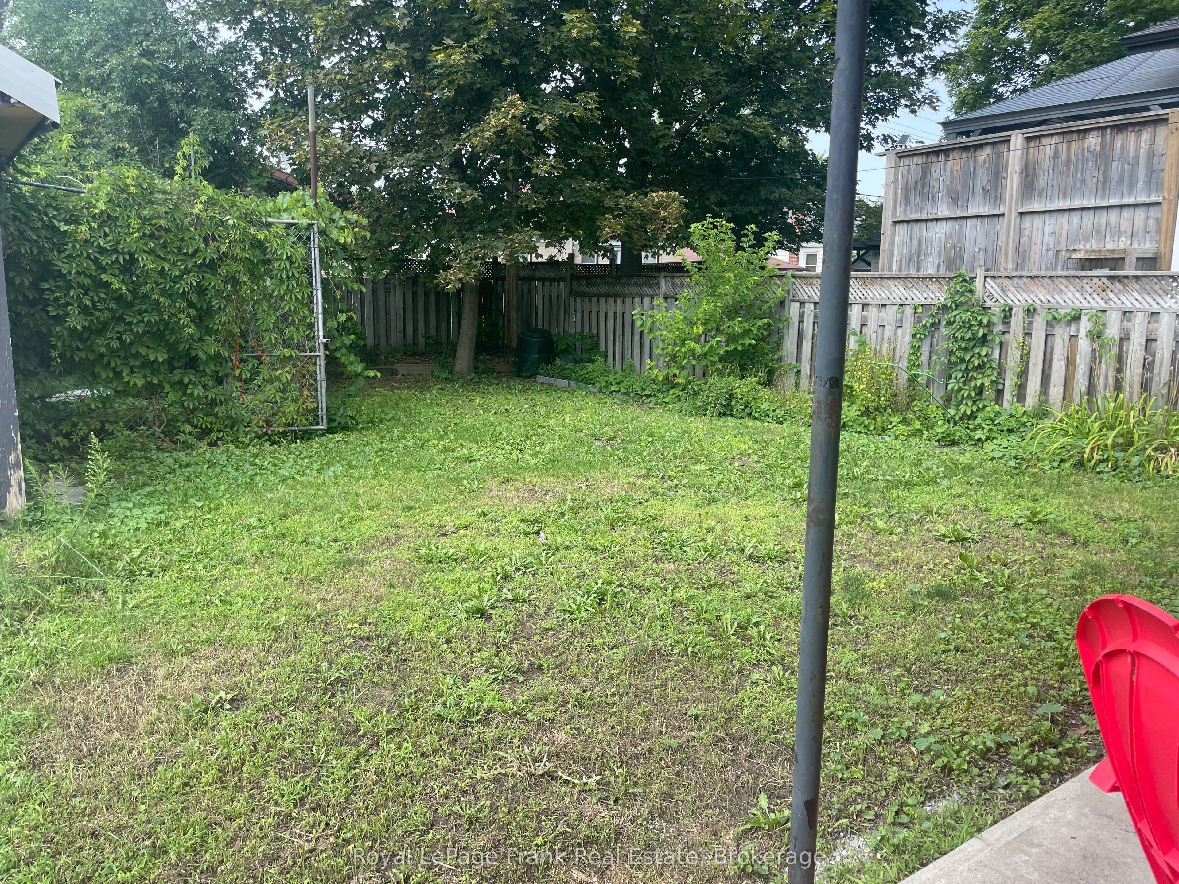 438 Rose Avenue Property Photo 16