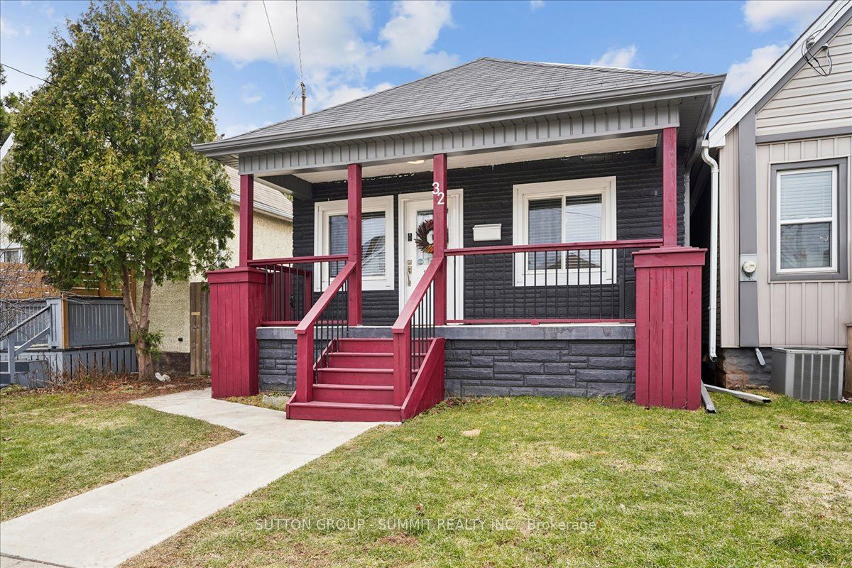 32 Allan Avenue Property Photo 1