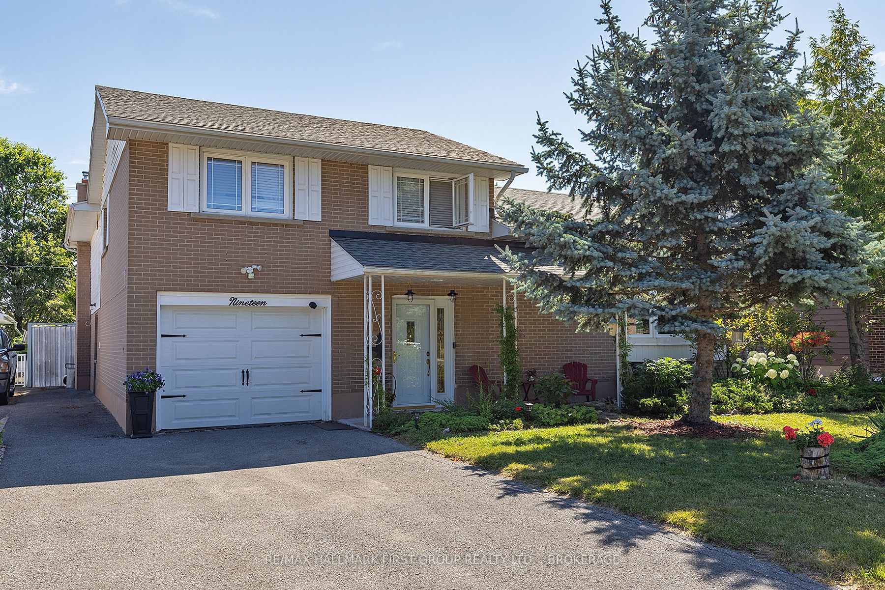 19 Dedrick Drive Property Photo 1