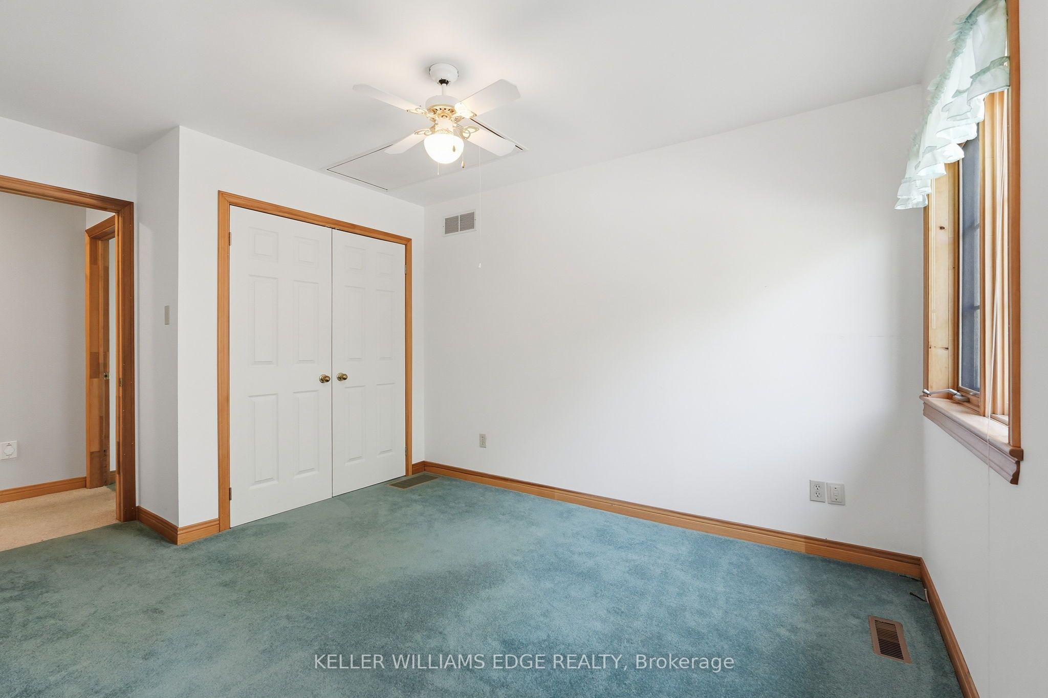 3 Ancaster Street E Property Photo 26