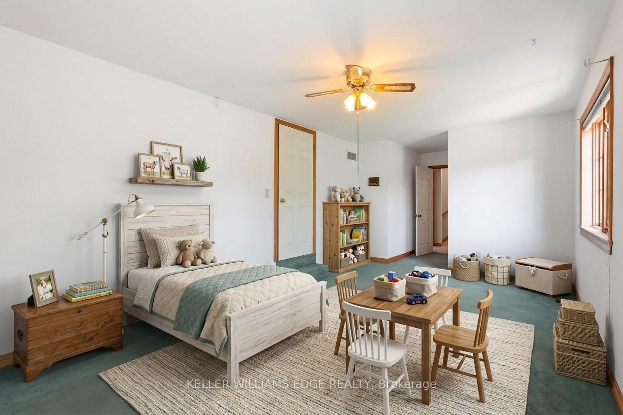 3 Ancaster Street E Property Photo 28