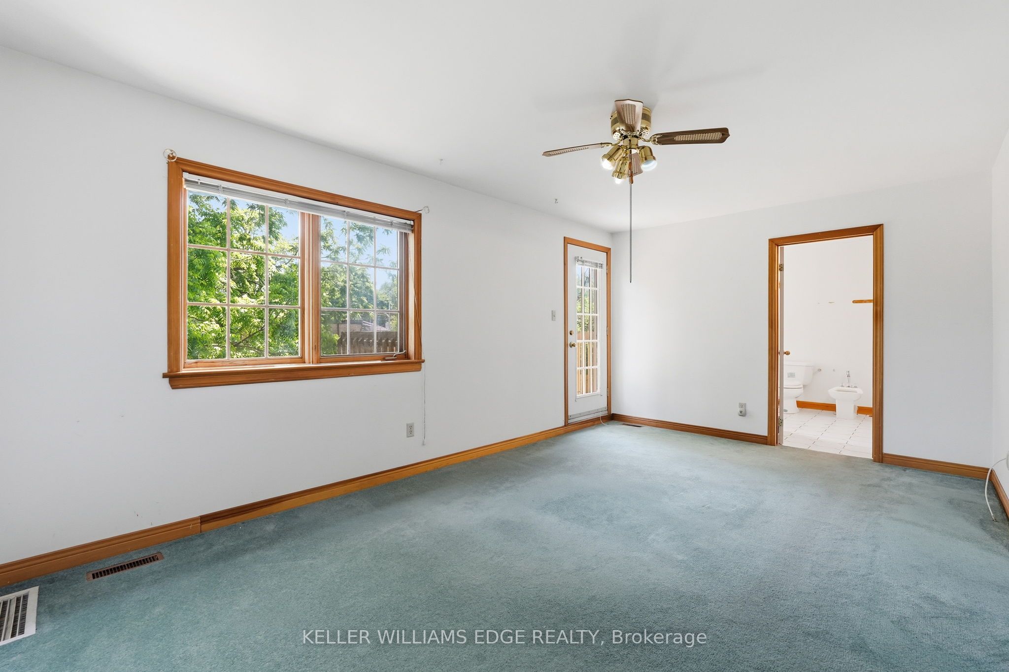 3 Ancaster Street E Property Photo 29
