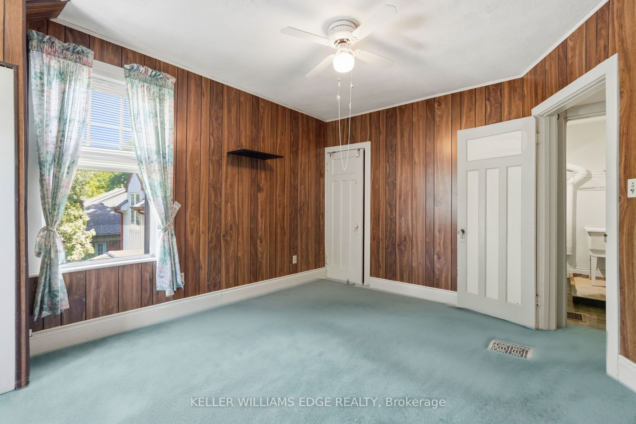 3 Ancaster Street E Property Photo 34