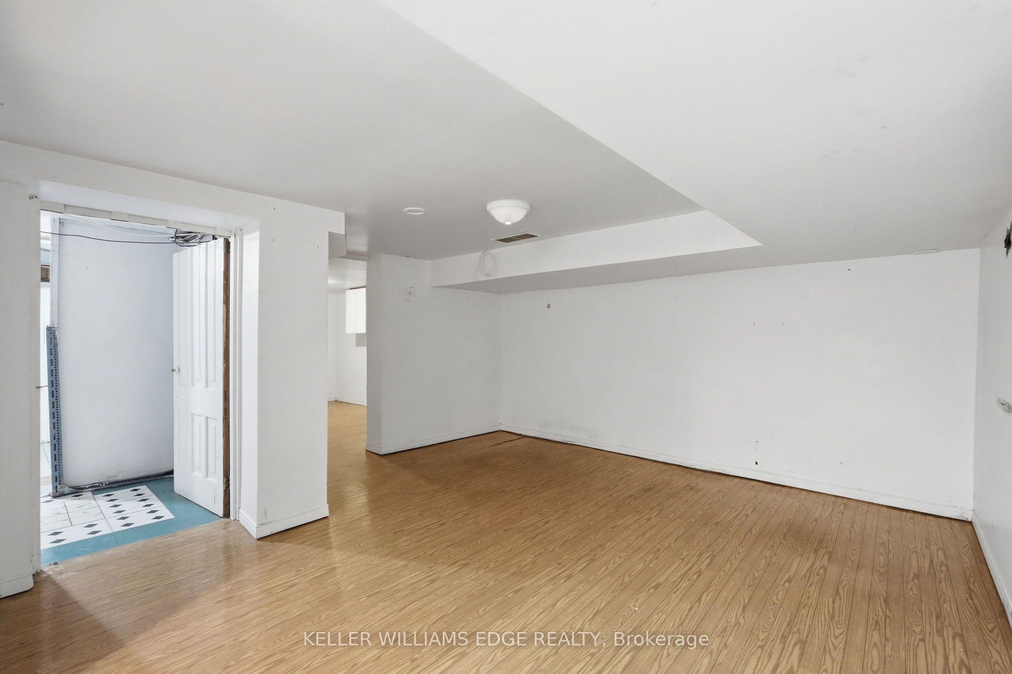 3 Ancaster Street E Property Photo 41