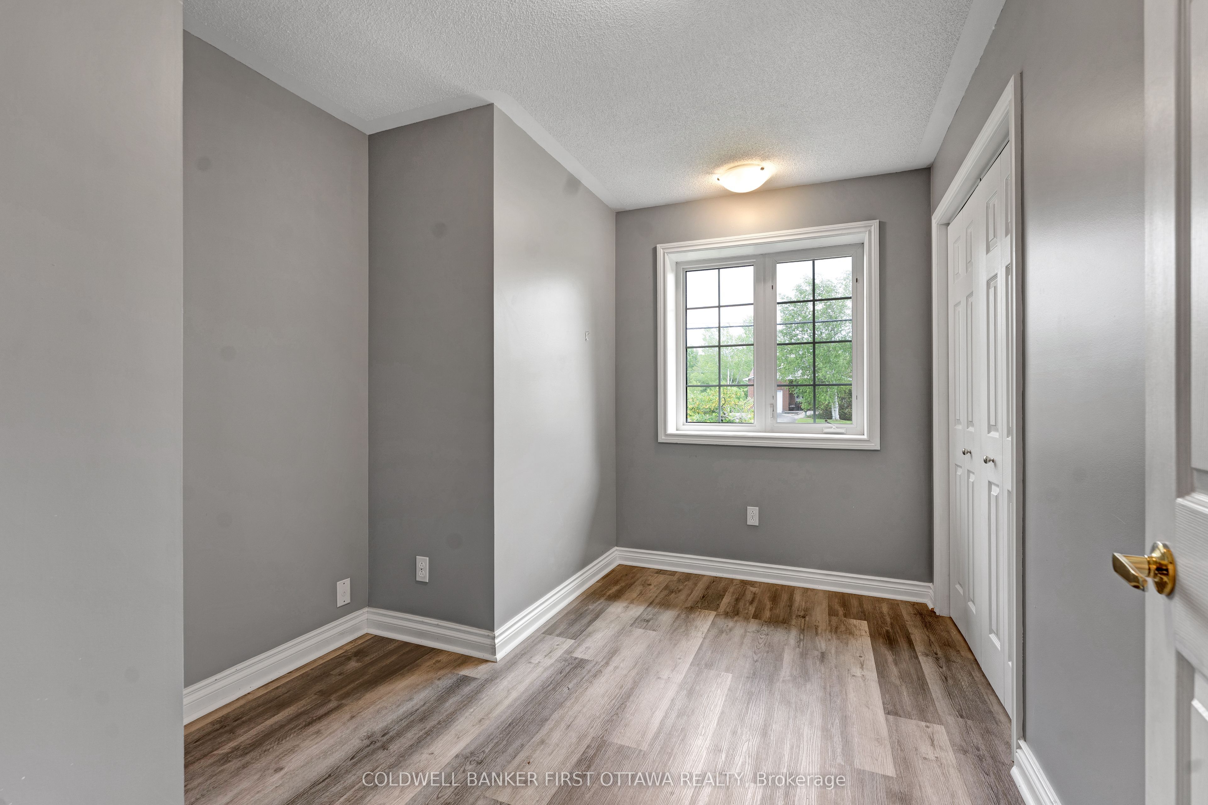 363 Napoleon Street Property Photo 25