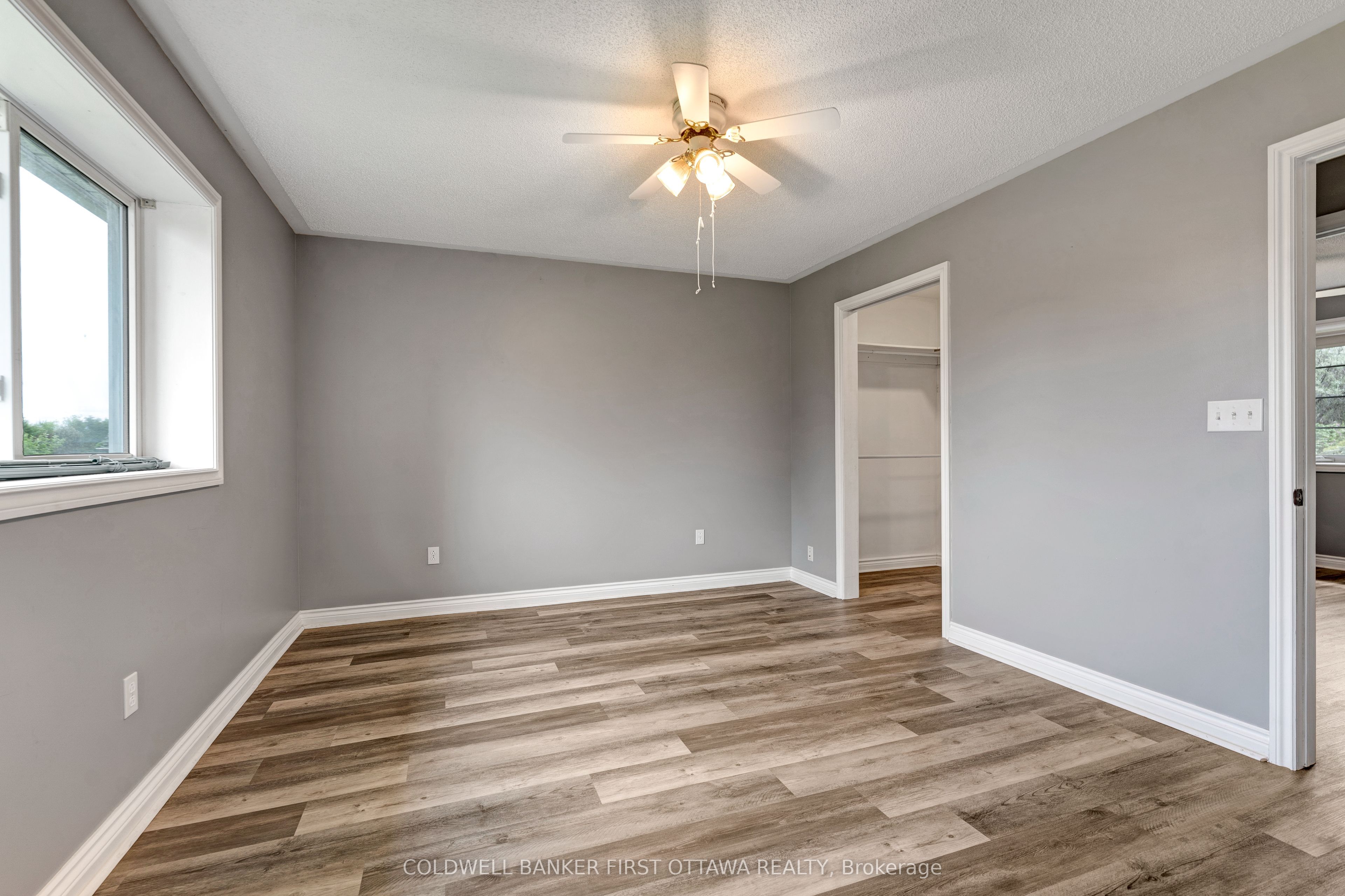 363 Napoleon Street Property Photo 29