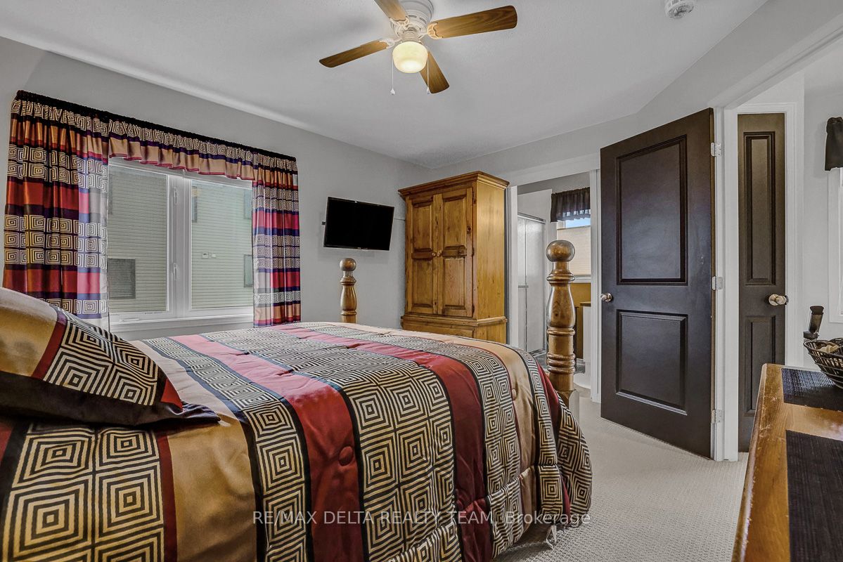 275 Eric Czapnik Way Property Photo 31