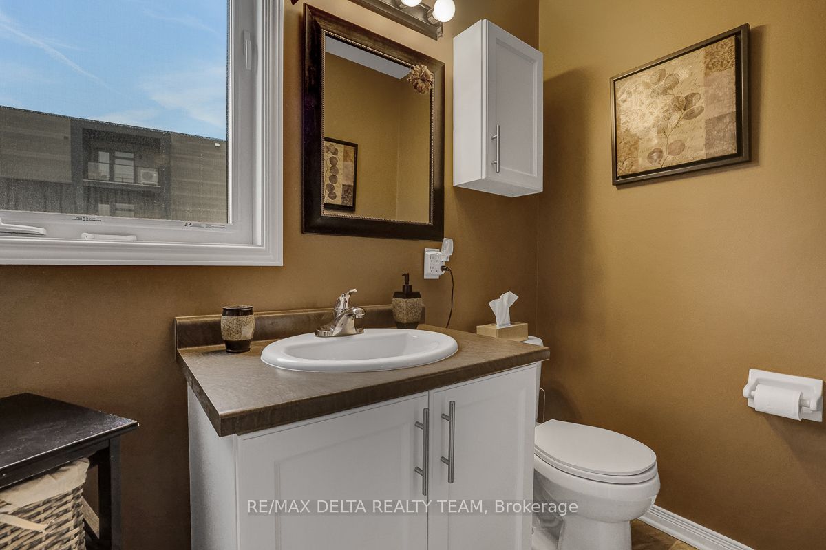 275 Eric Czapnik Way Property Photo 32