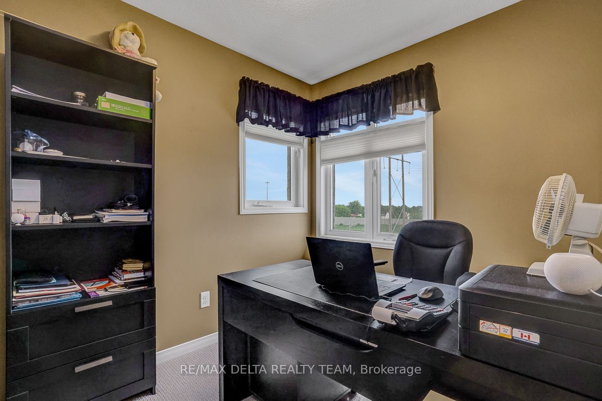 275 Eric Czapnik Way Property Photo 37