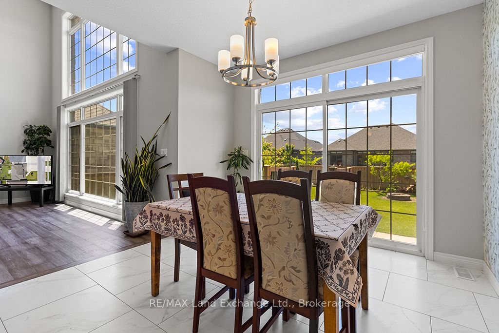 360 Devonshire Road Property Photo 12
