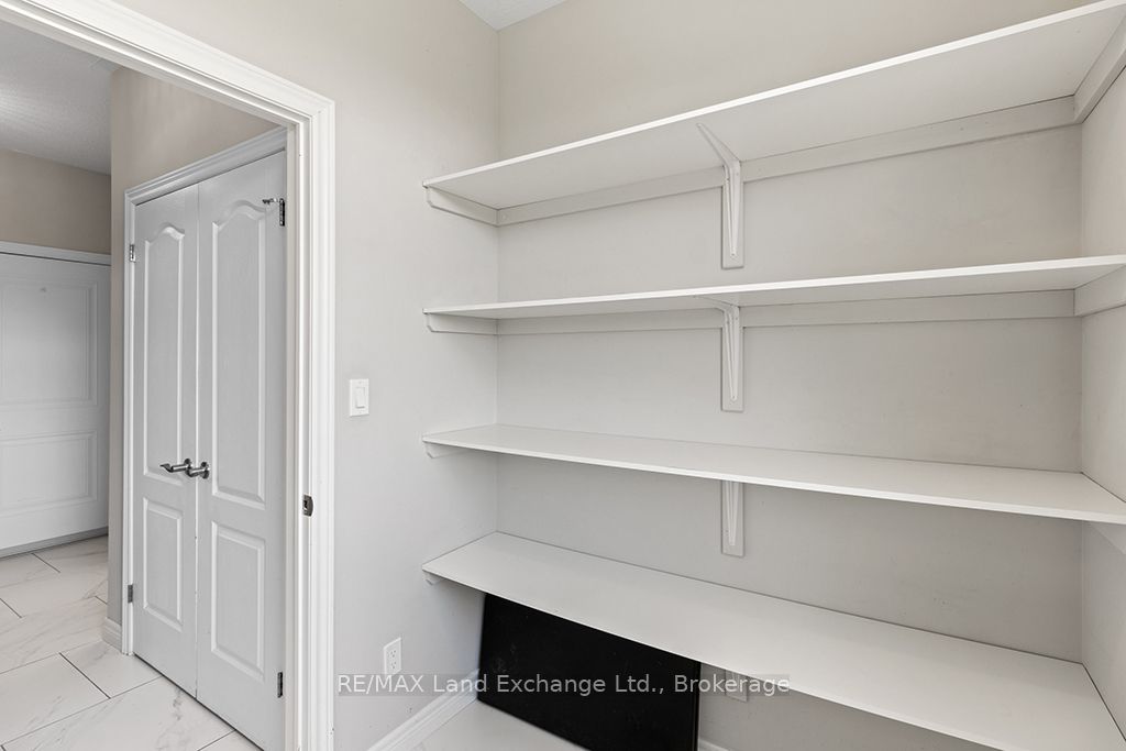 360 Devonshire Road Property Photo 18