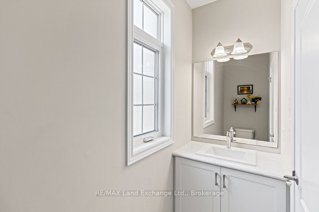 360 Devonshire Road Property Photo 19