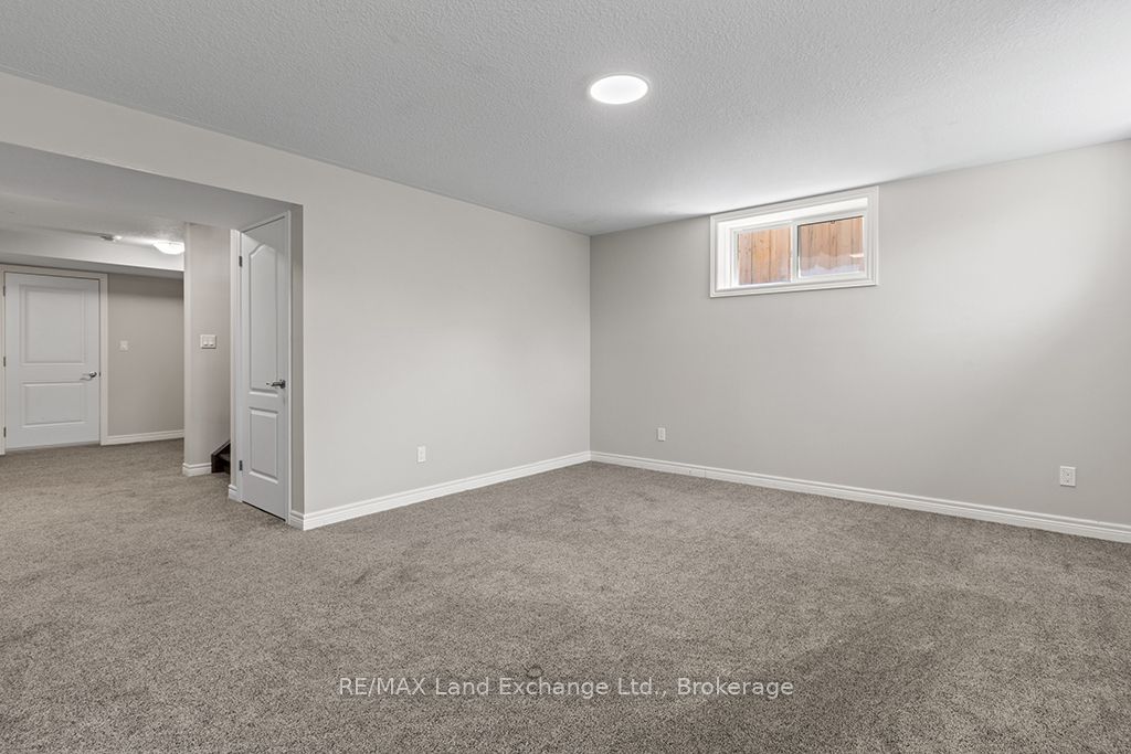 360 Devonshire Road Property Photo 35
