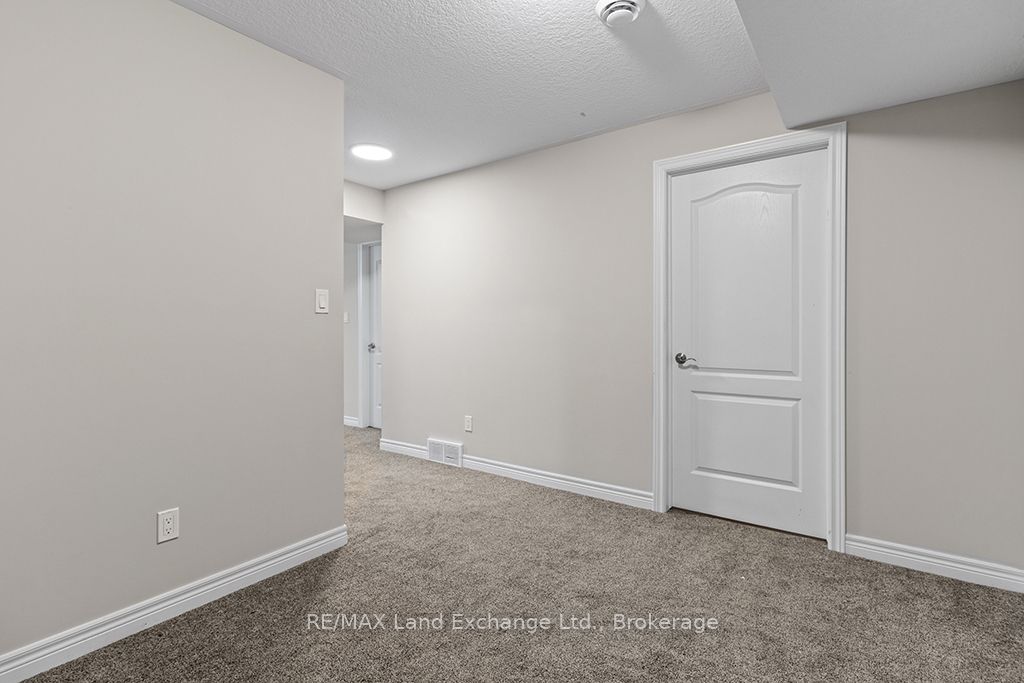360 Devonshire Road Property Photo 38