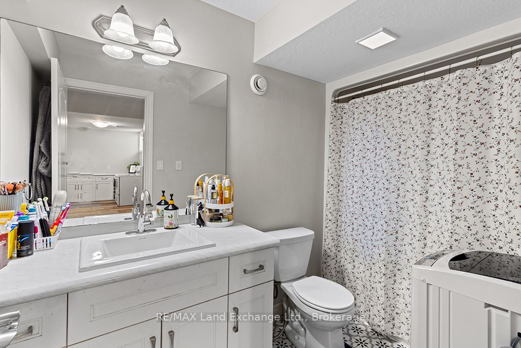 360 Devonshire Road Property Photo 43