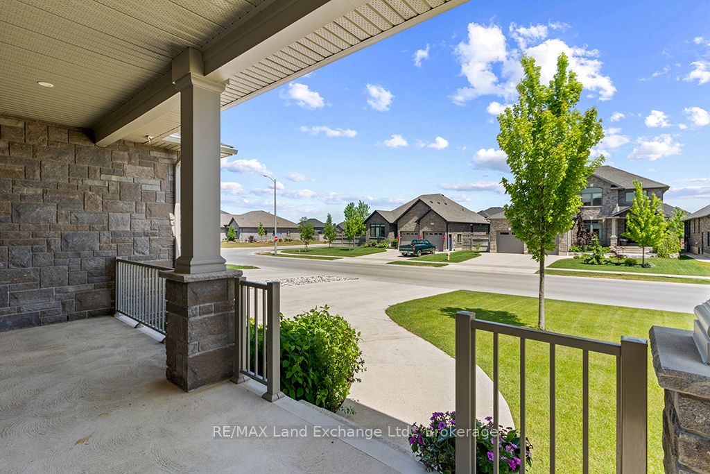 360 Devonshire Road Property Photo 47