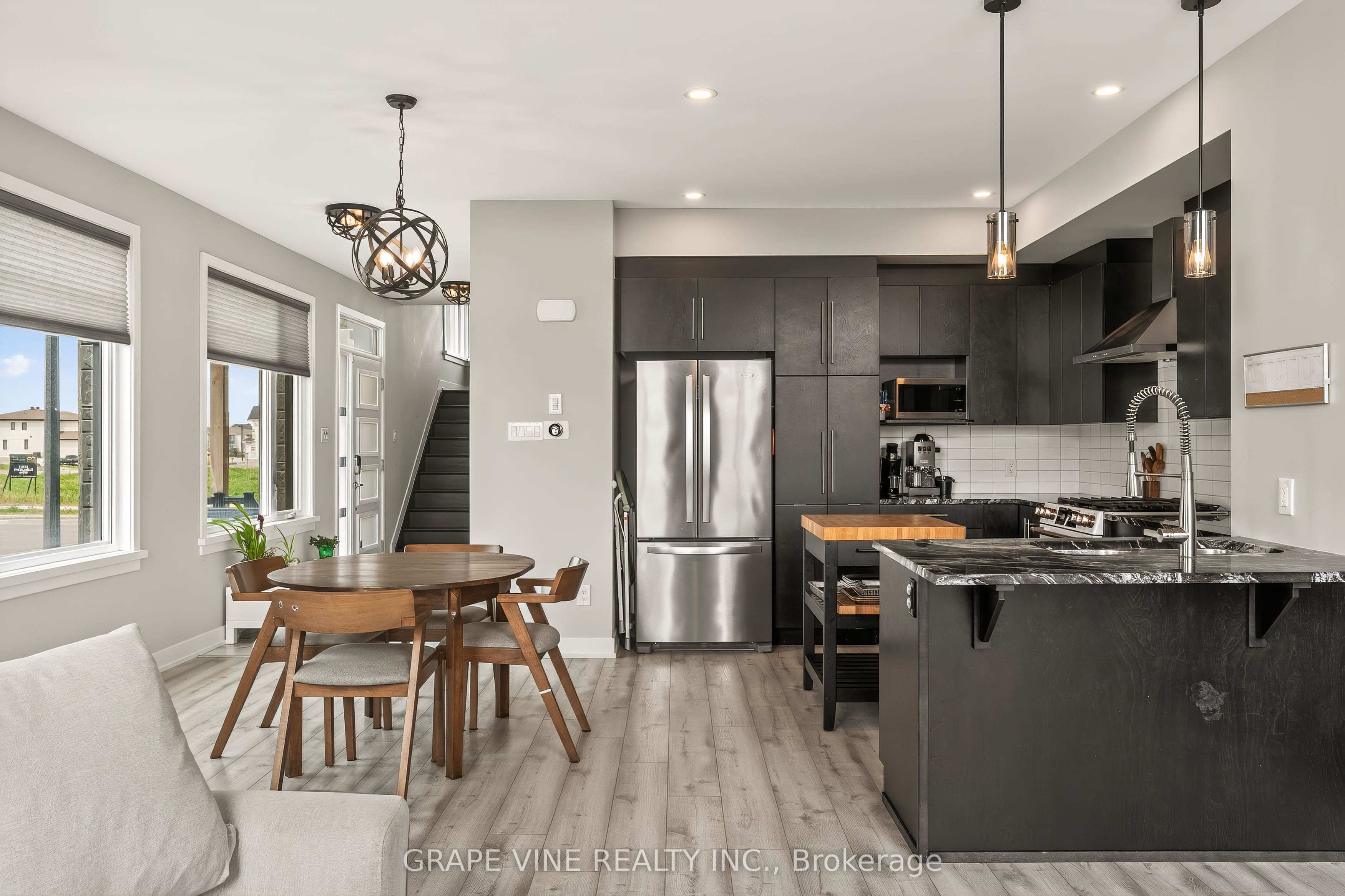 4802 Abbott Street E Property Photo 12