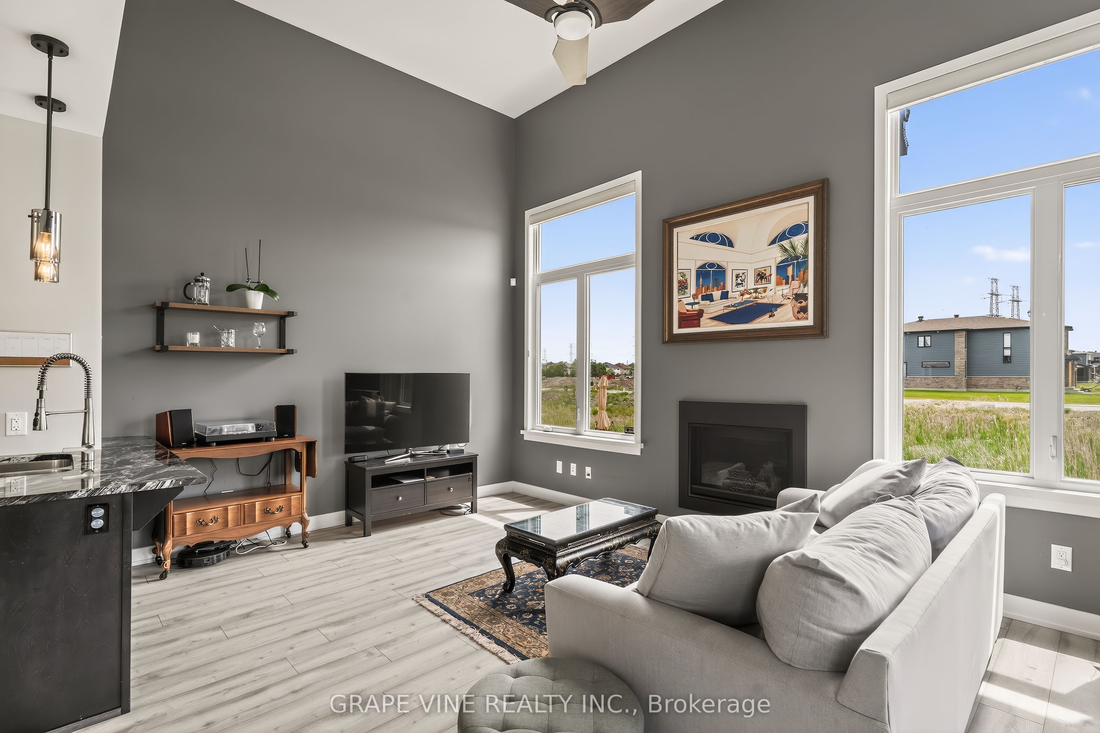 4802 Abbott Street E Property Photo 16