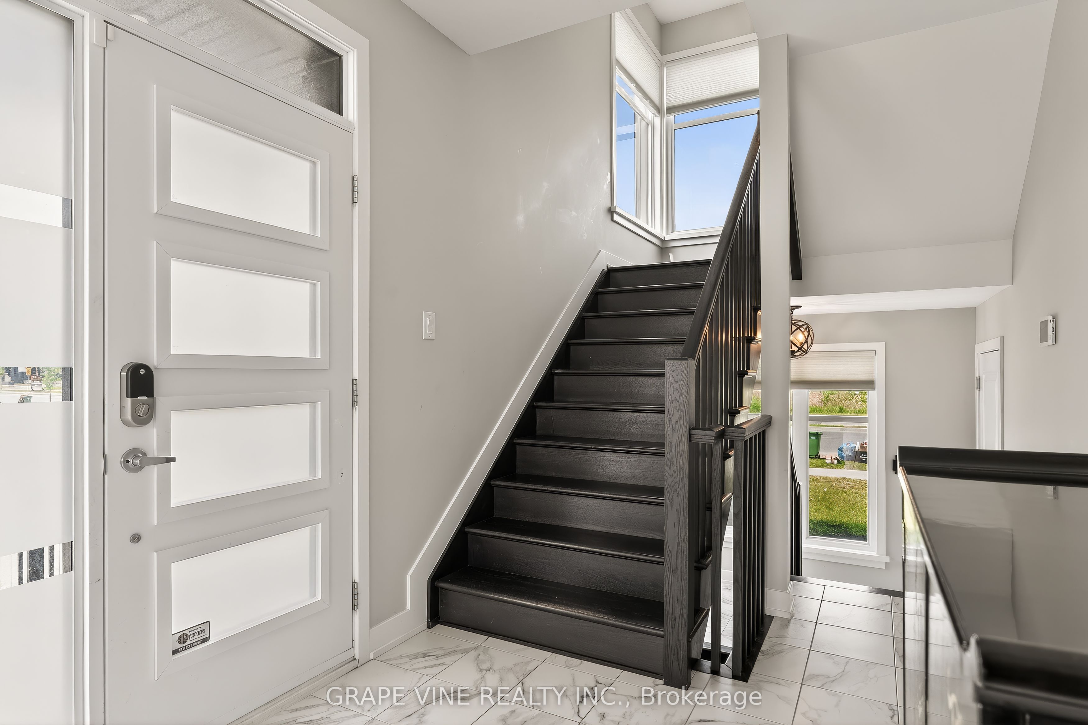 4802 Abbott Street E Property Photo 20