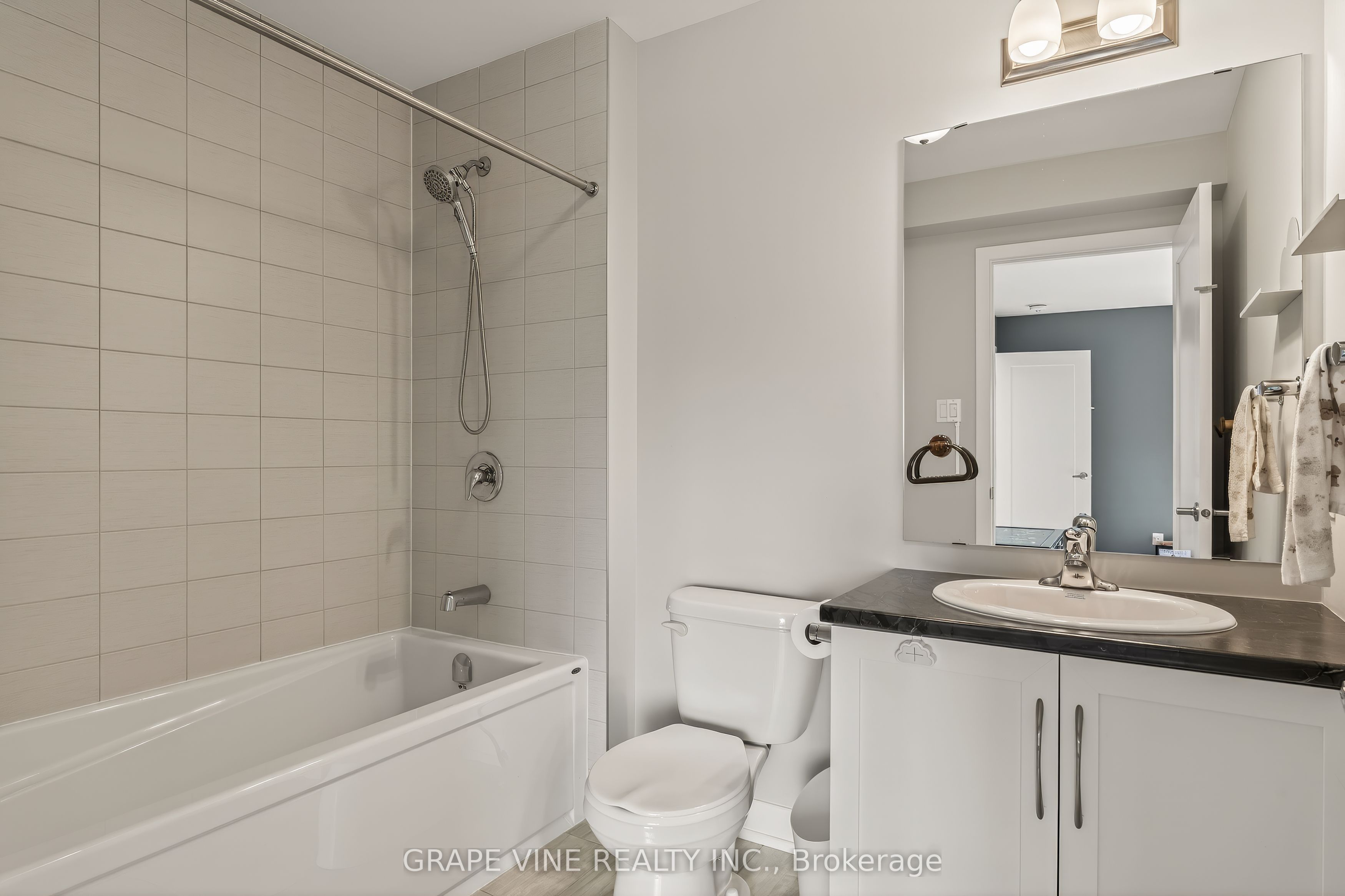 4802 Abbott Street E Property Photo 27
