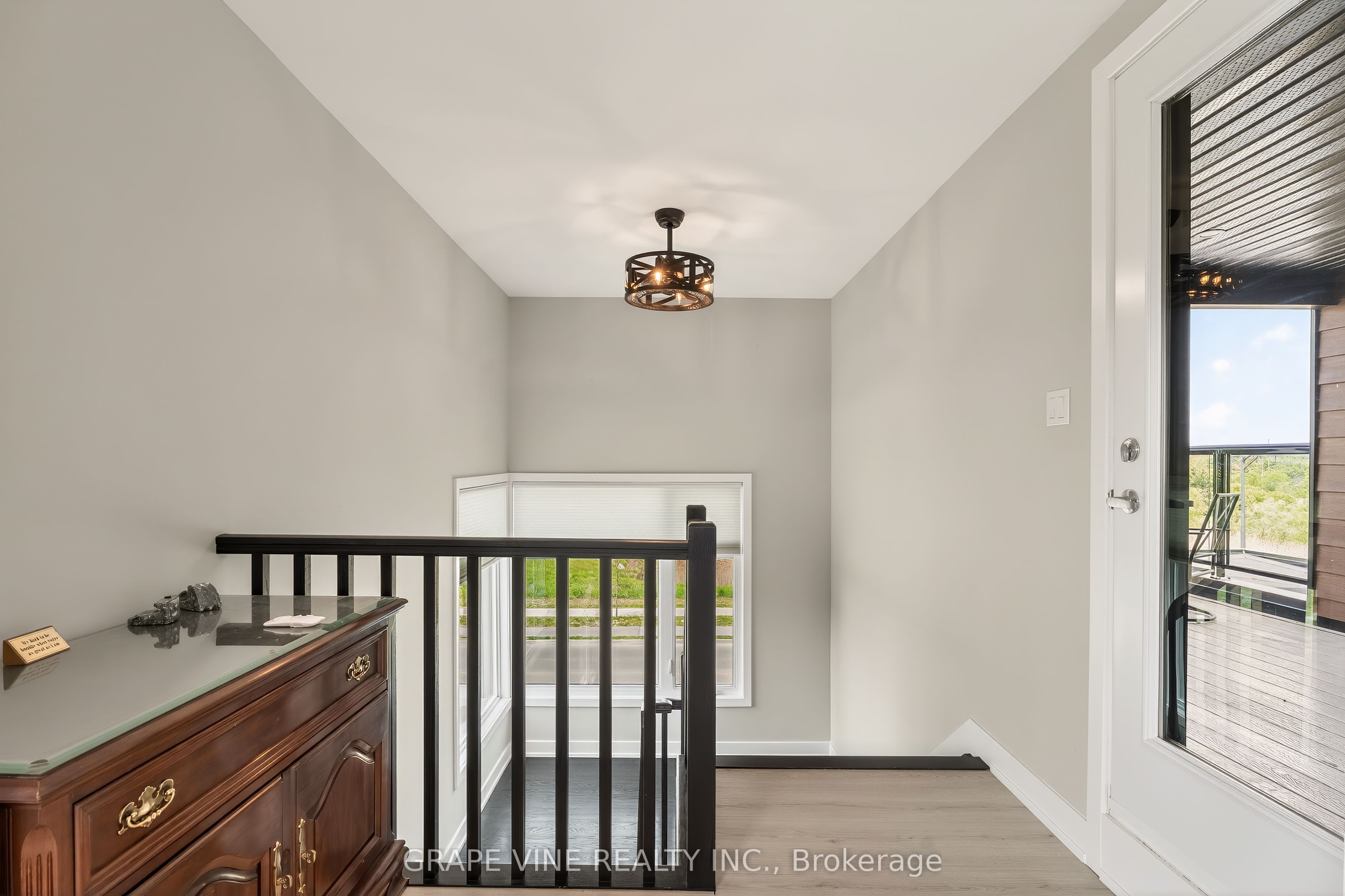 4802 Abbott Street E Property Photo 29