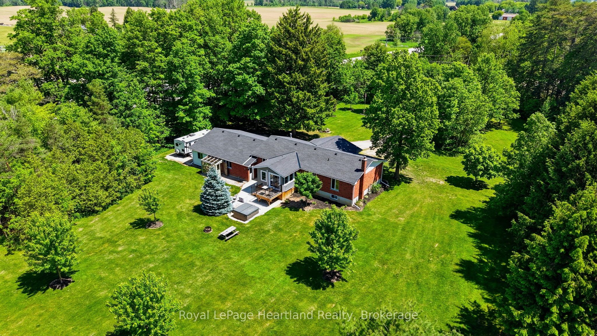1041 Howick Street Property Photo 46