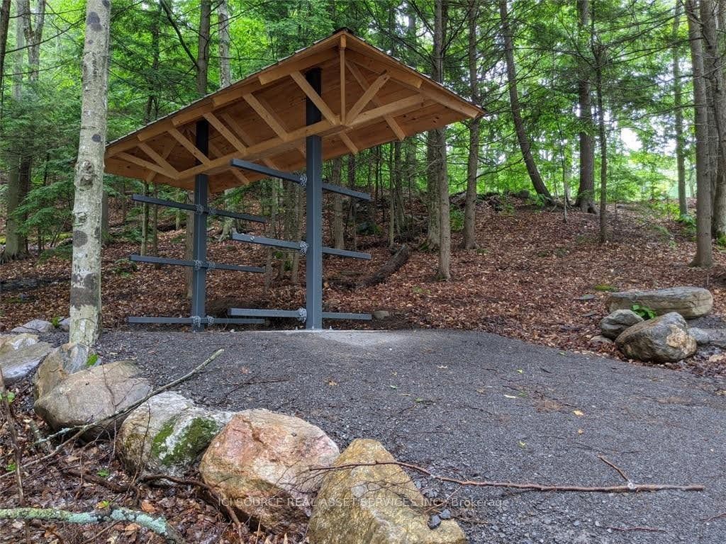 19 Shady Maple Road Property Photo 4