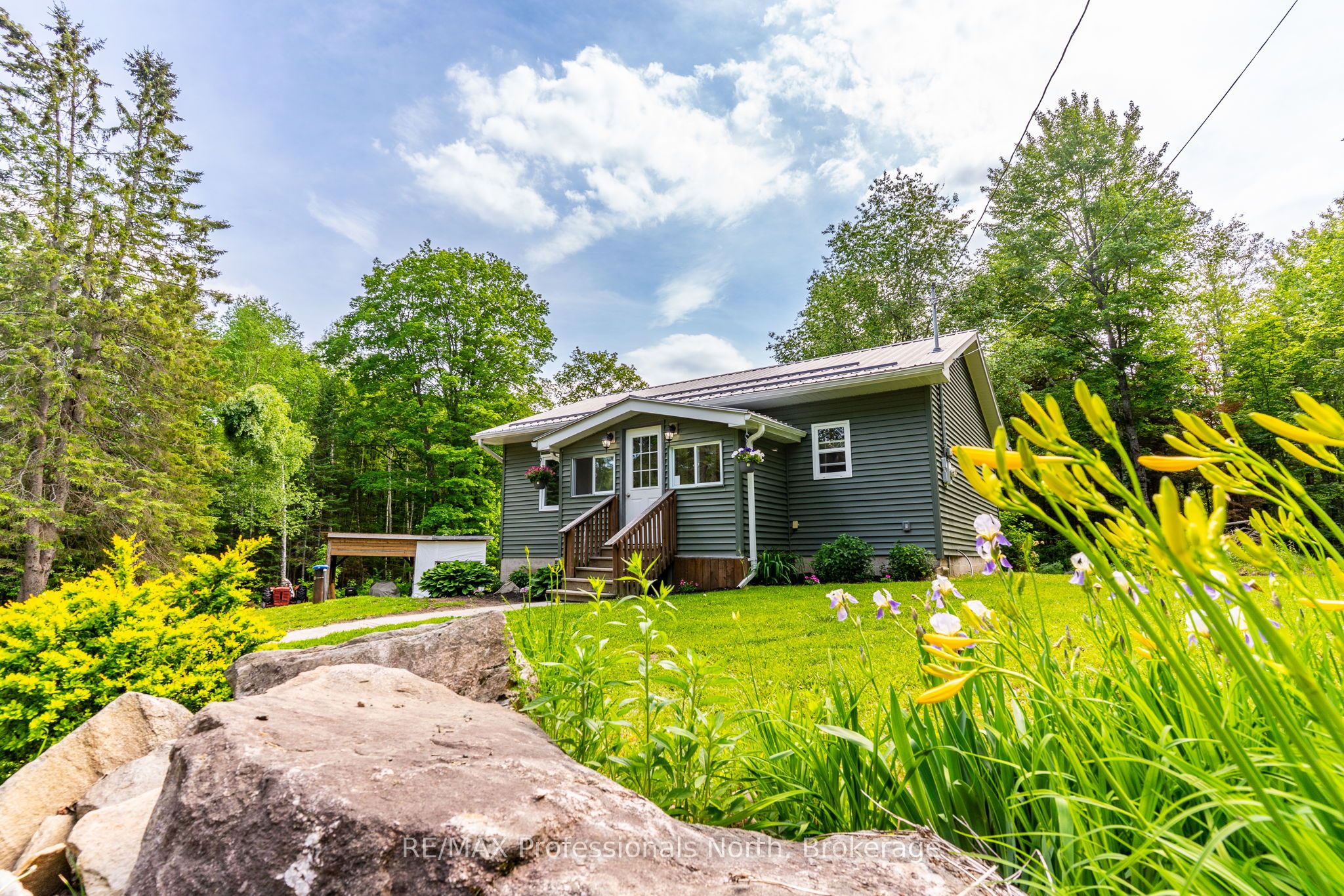 17900 Highway 118 Property Photo 1