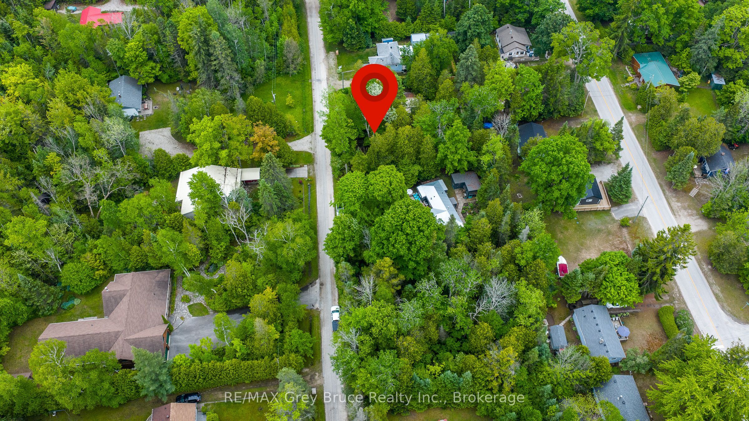 8 Toronto Avenue Property Photo 7