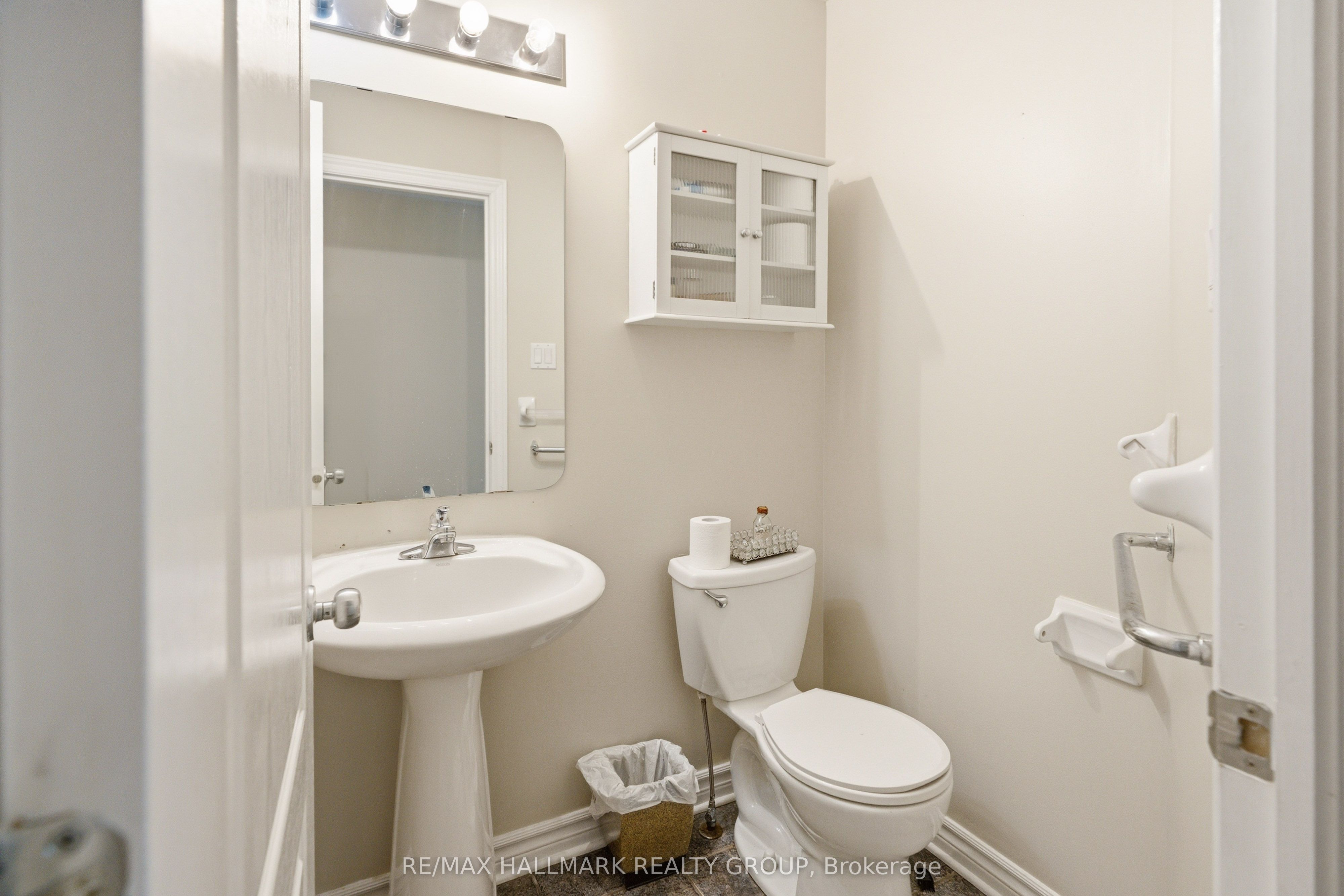 800 Long Point Circle Property Photo 5