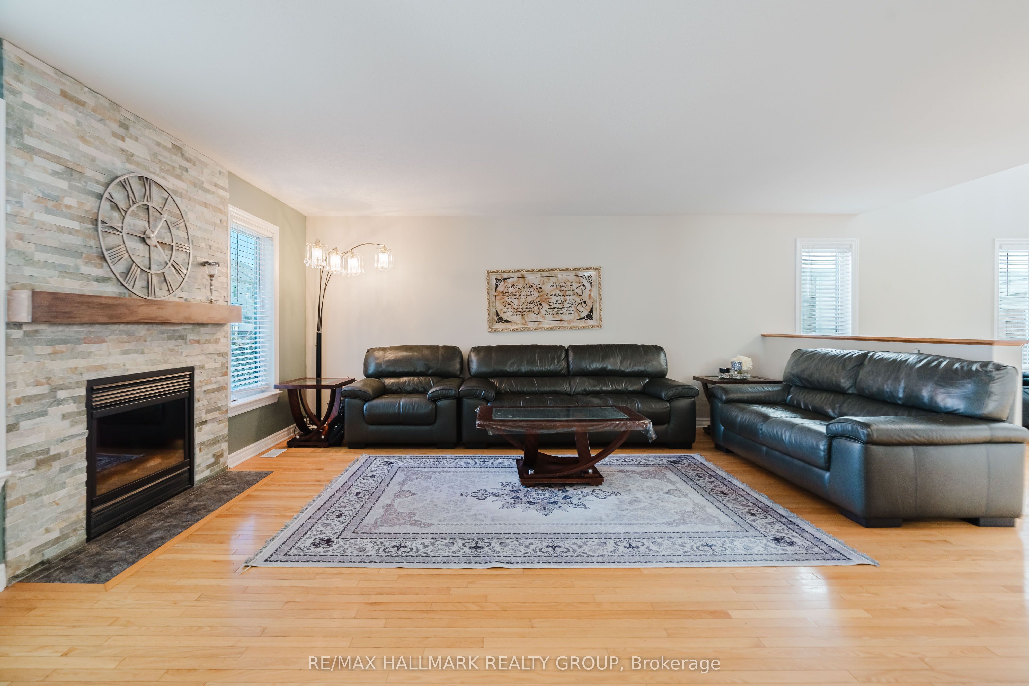 800 Long Point Circle Property Photo 12