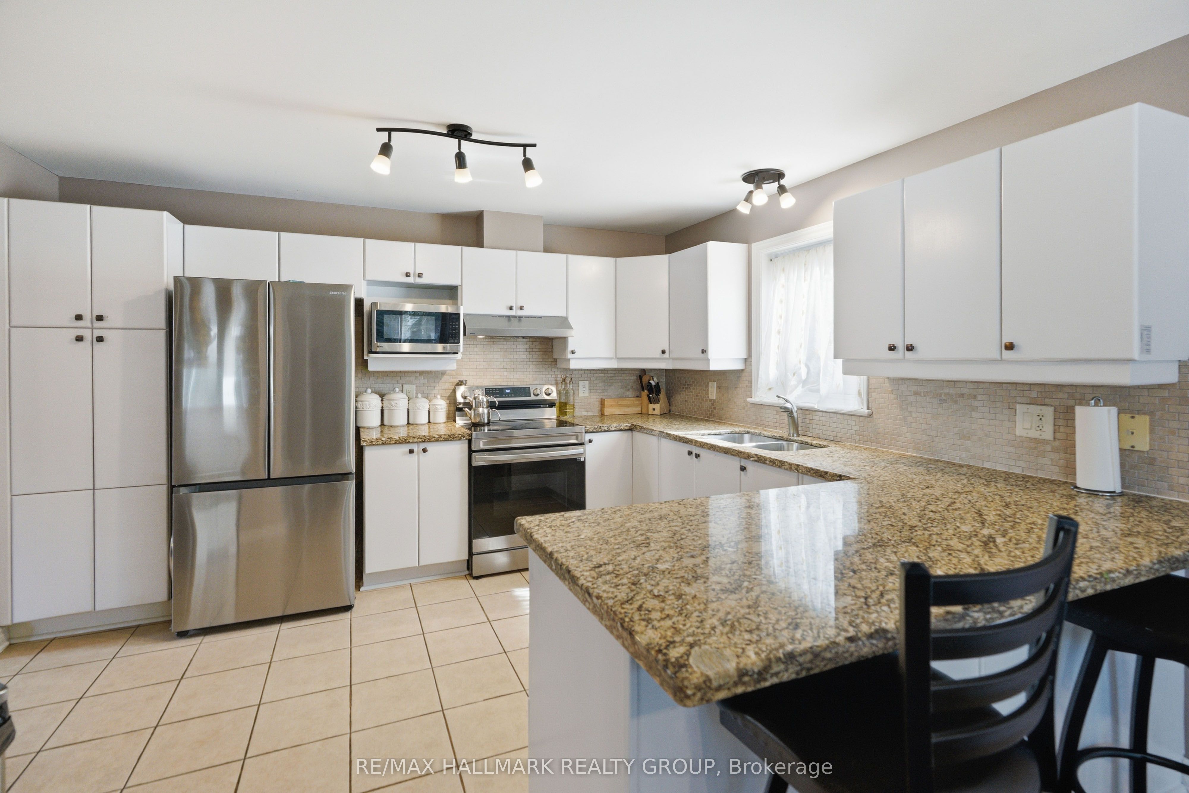 800 Long Point Circle Property Photo 20