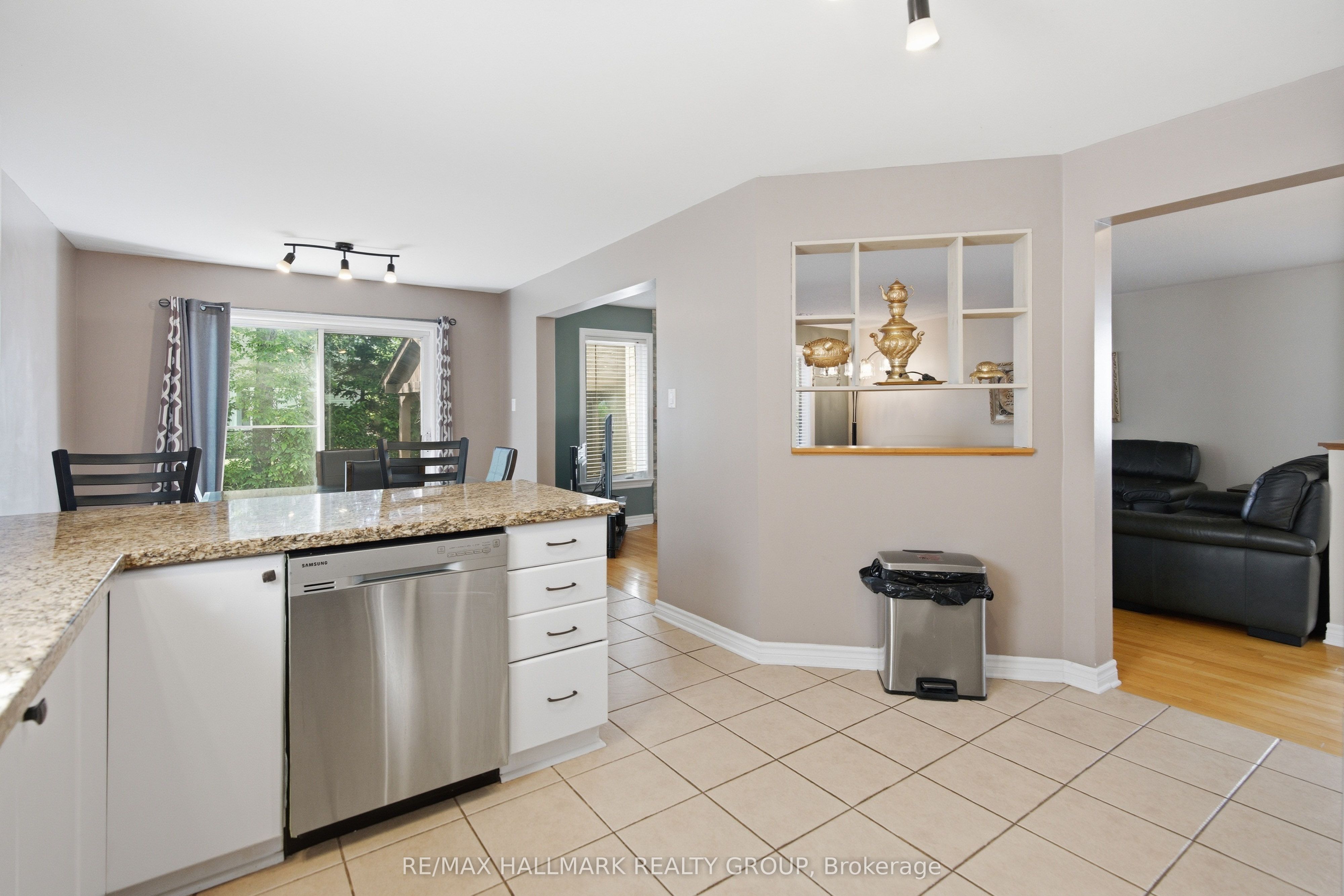 800 Long Point Circle Property Photo 22