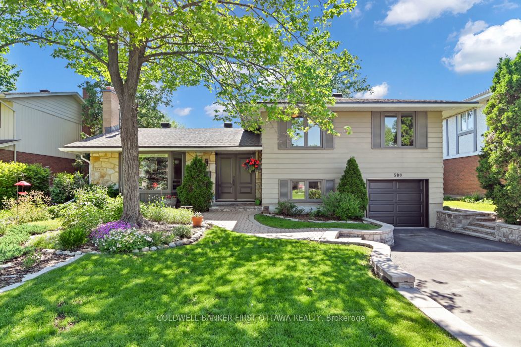 580 Duff Crescent