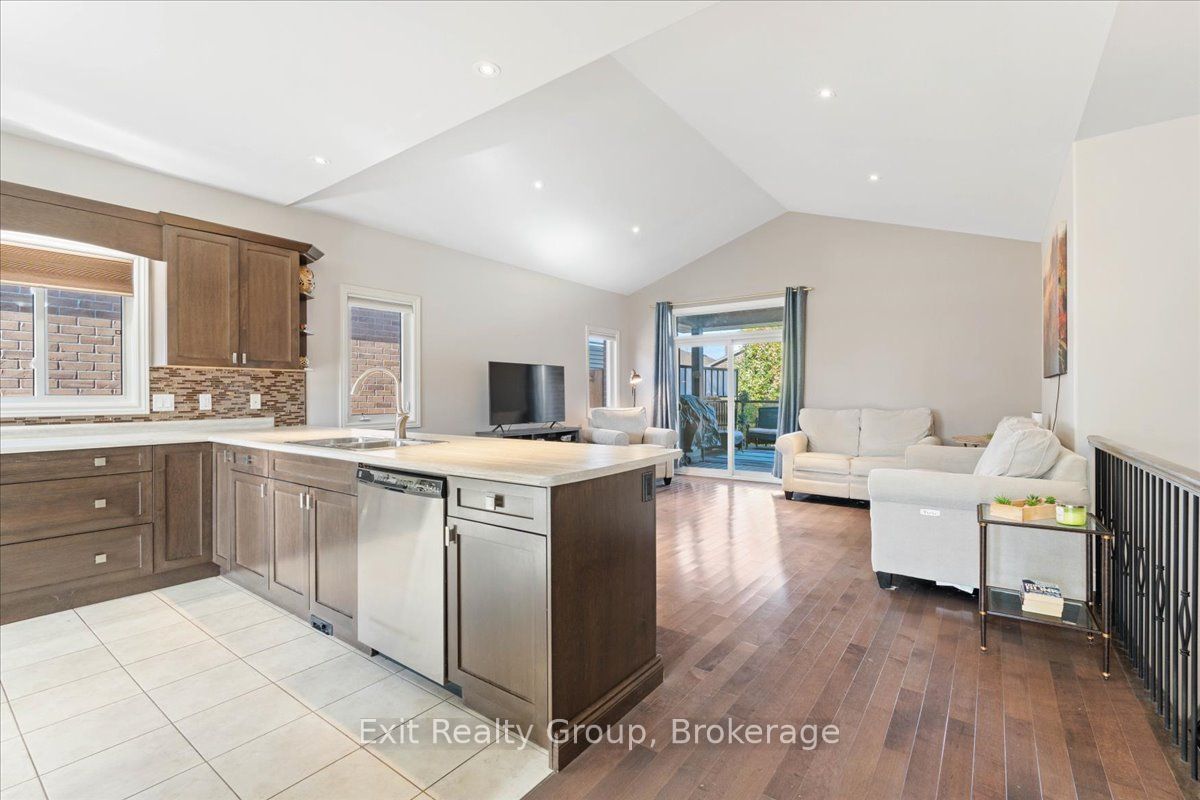 14 Cavendish Drive Property Photo 5