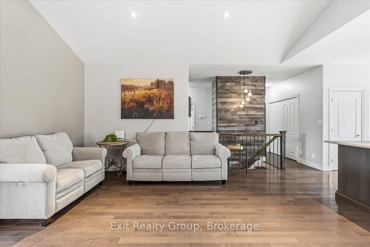 14 Cavendish Drive Property Photo 15
