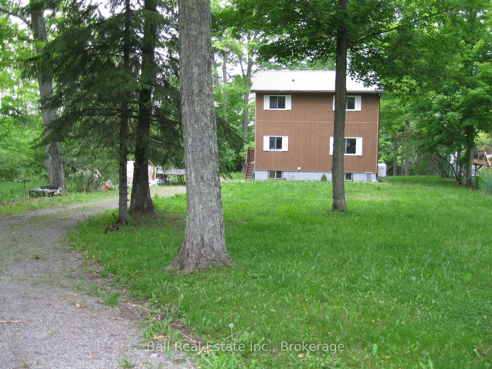 24 Maple Ridge Drive Property Photo 4
