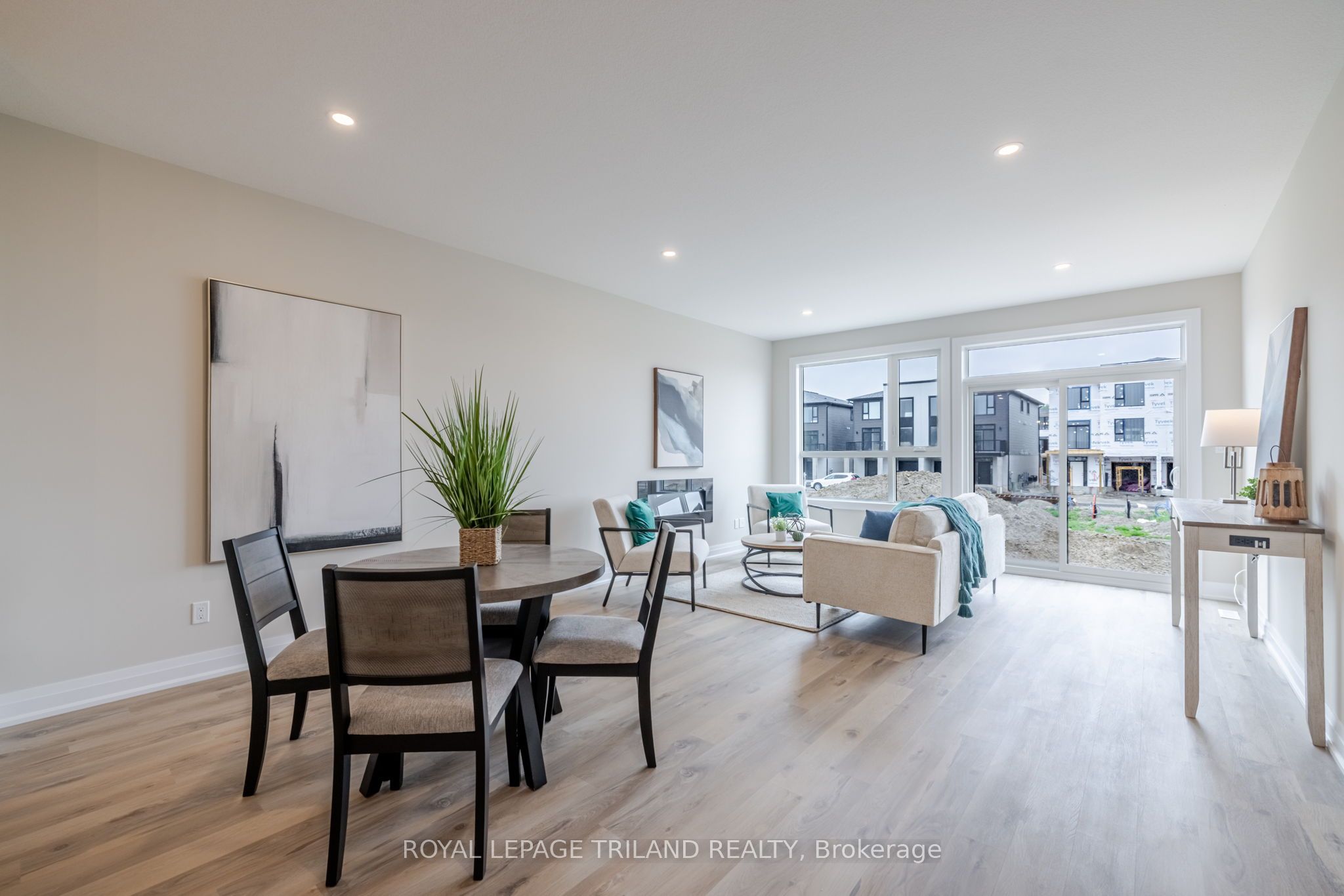 768 Banyan Lane Property Photo 14