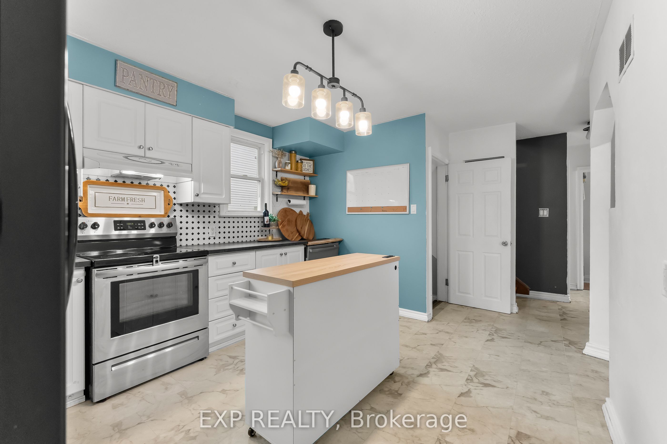 6 Cedardale Avenue Property Photo 11