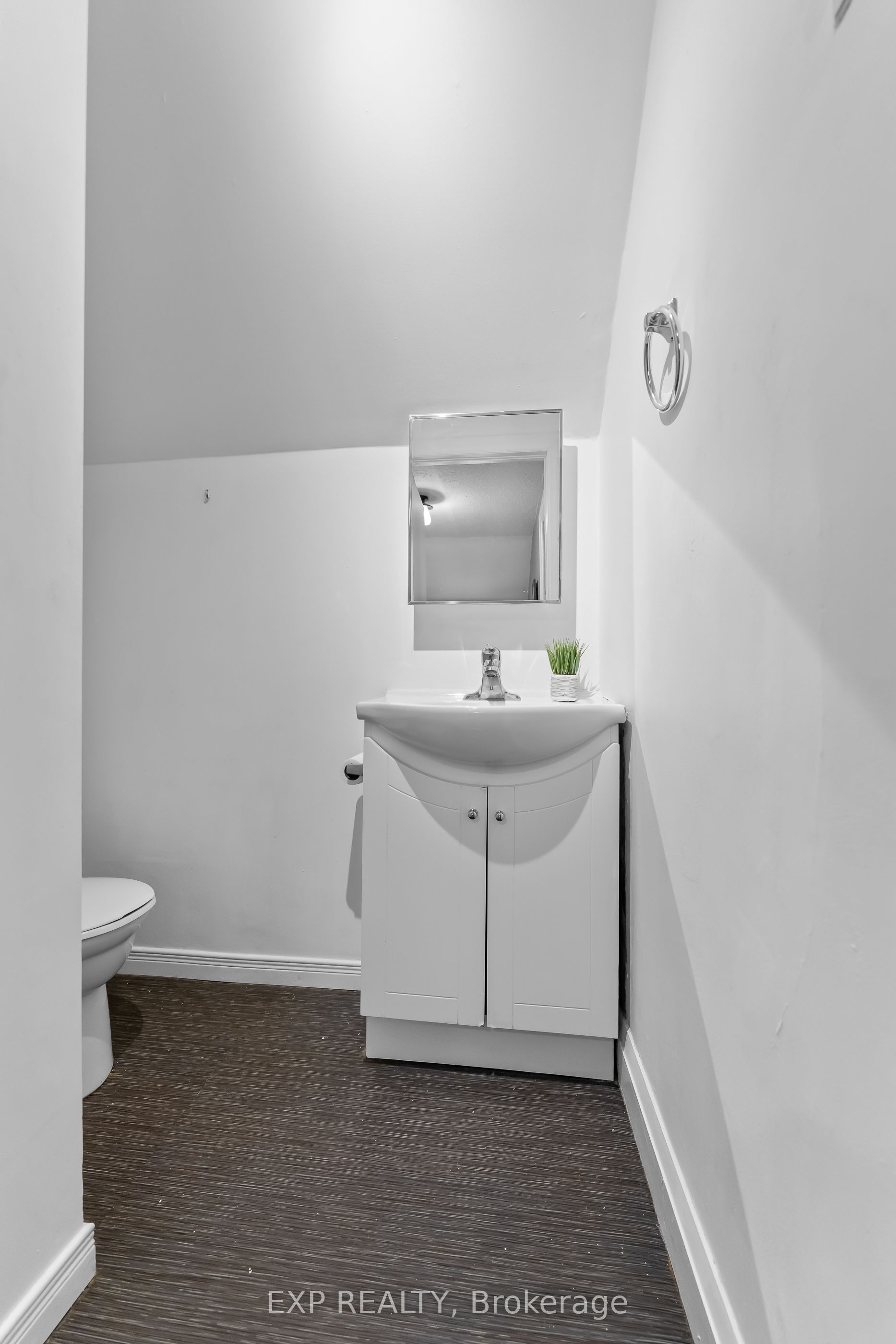 6 Cedardale Avenue Property Photo 20