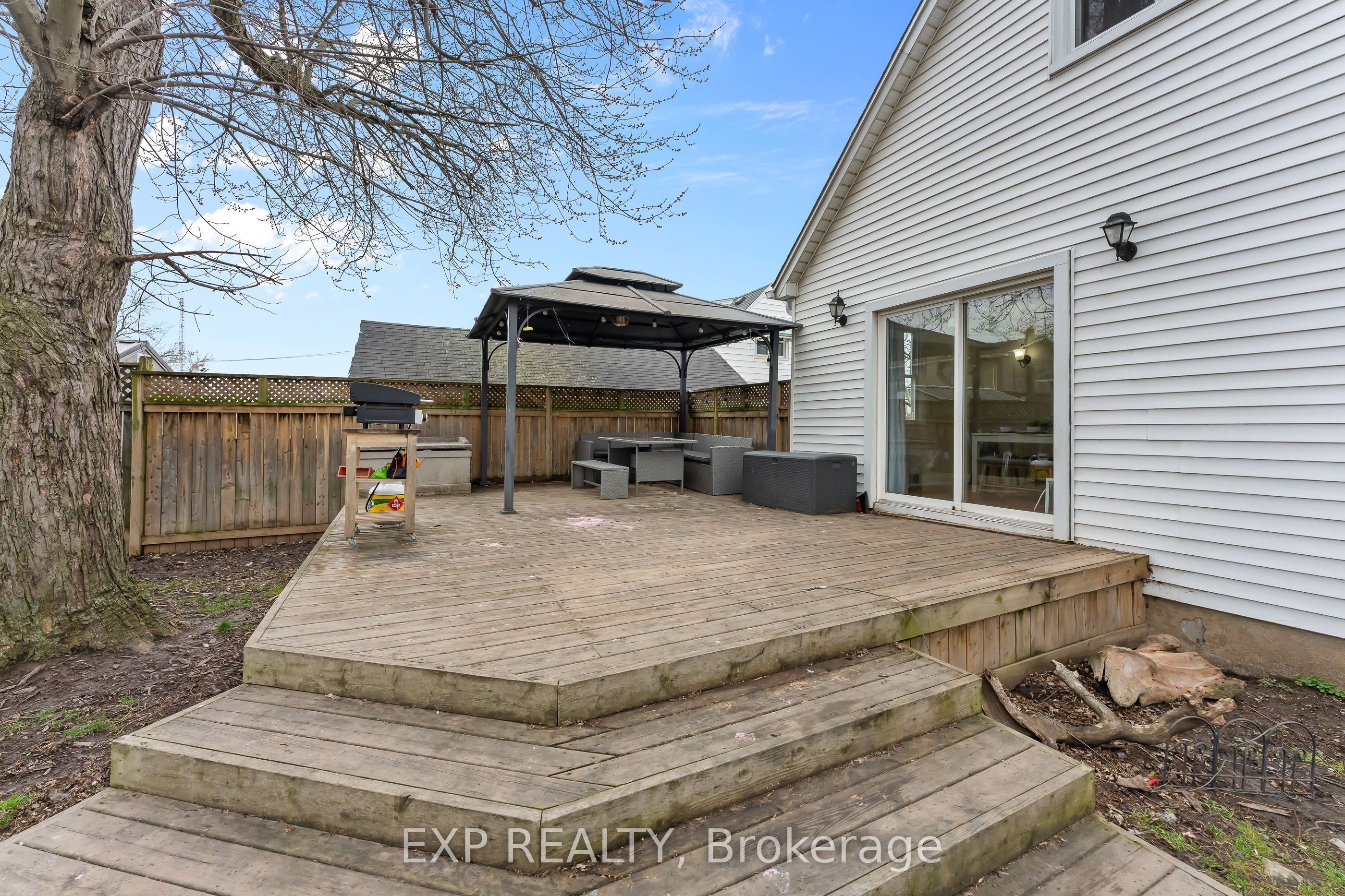 6 Cedardale Avenue Property Photo 28