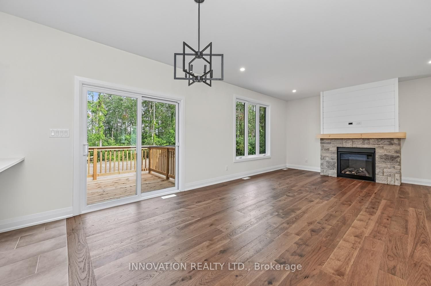 3249 Elizabeth Street Property Photo 10