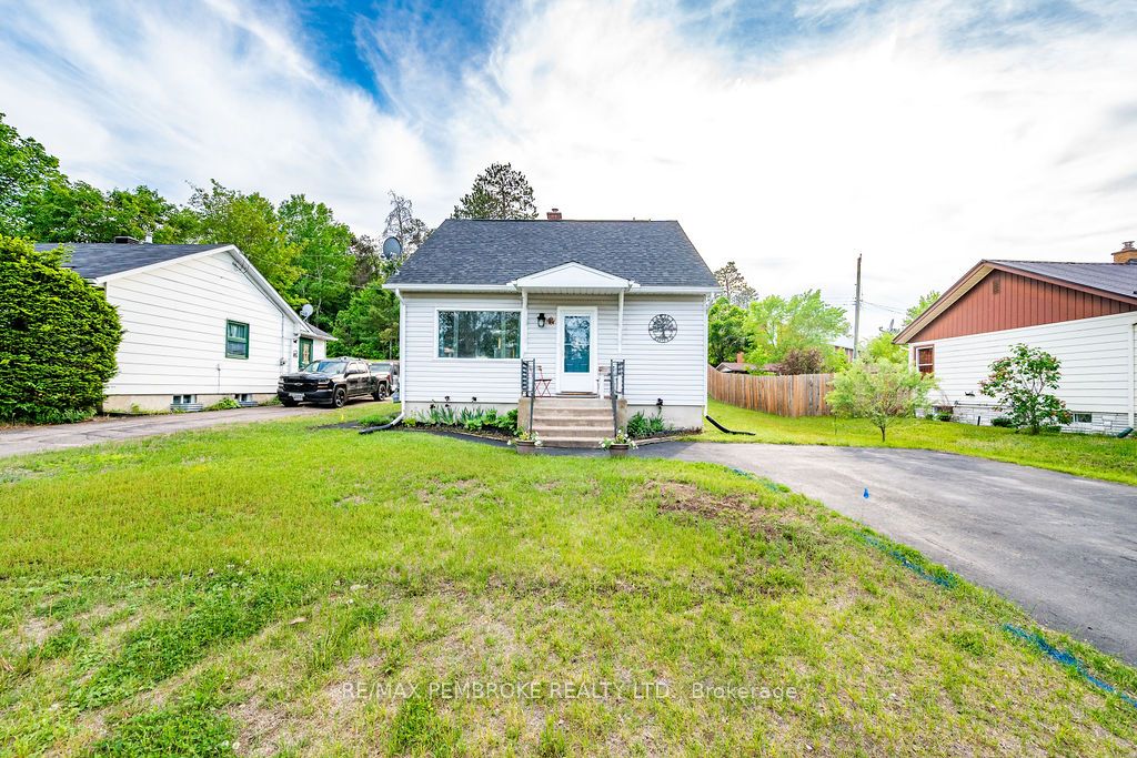 14 Summit Street Property Photo 1