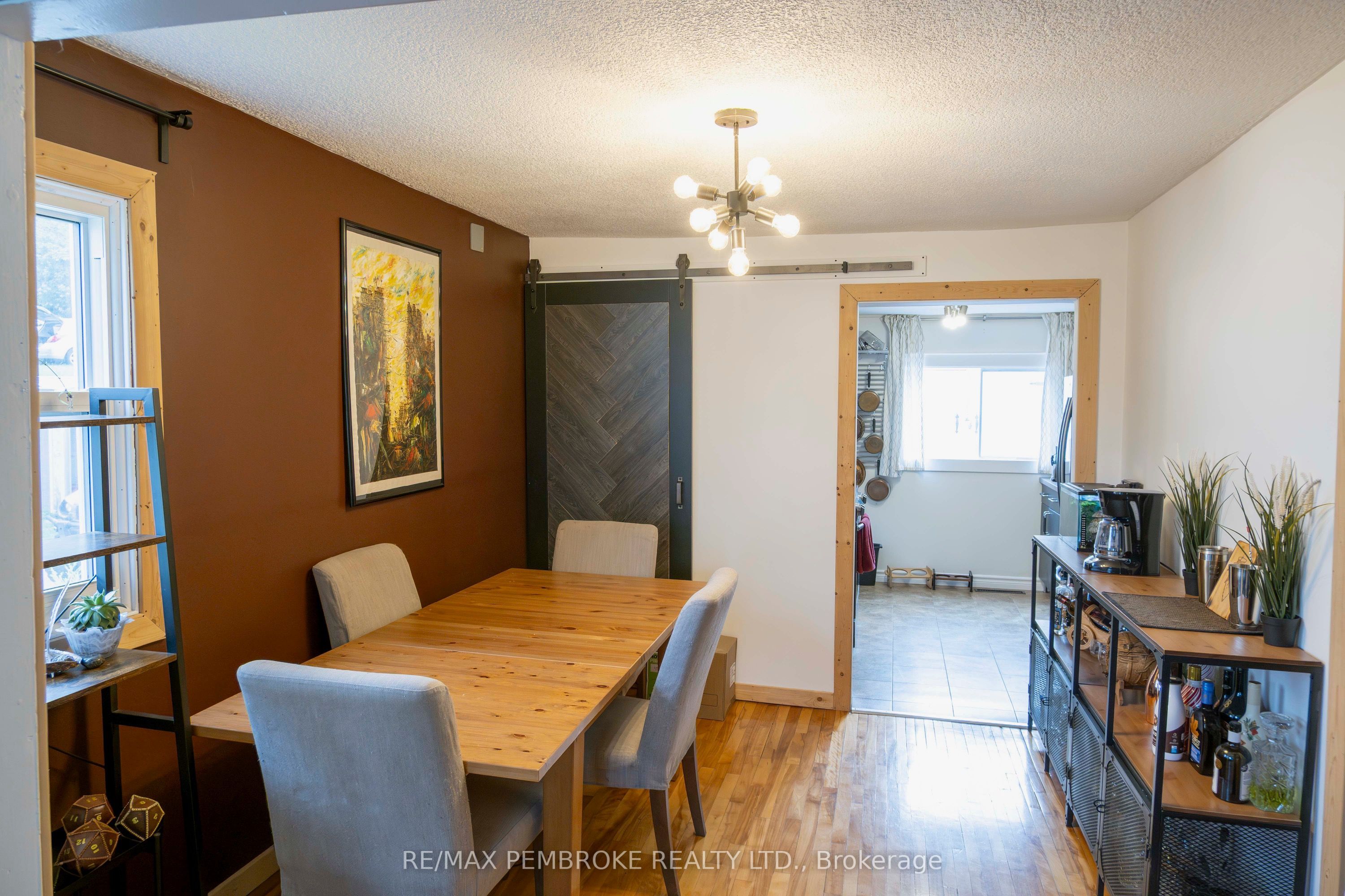 14 Summit Street Property Photo 23